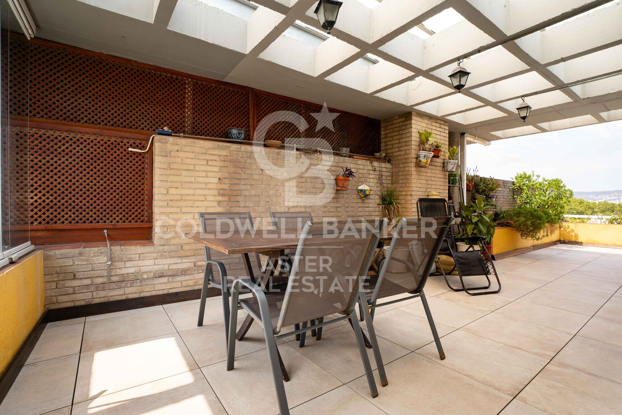Duplex penthouse with terrace and sea views, Vila Olímpica