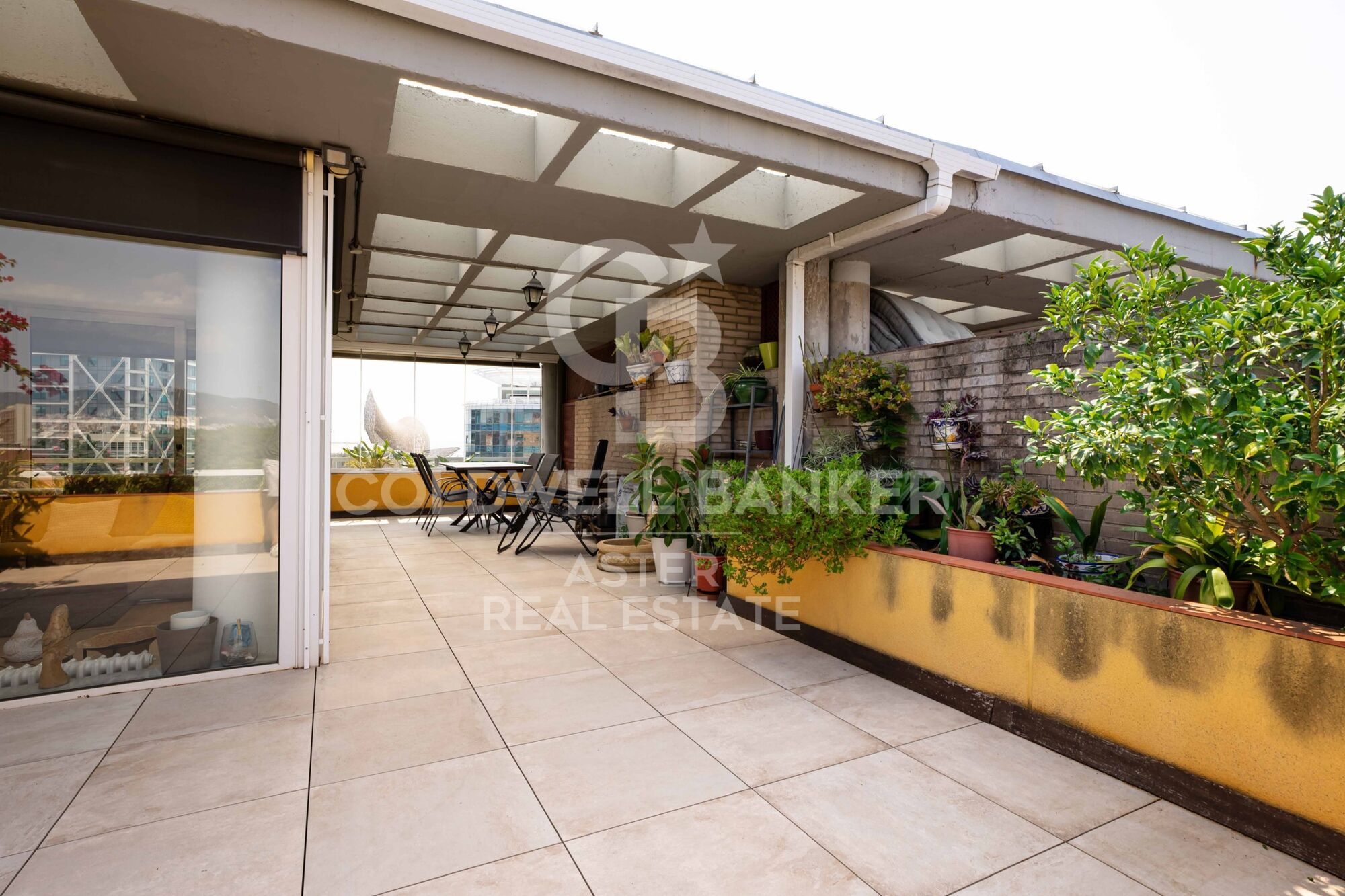 Duplex penthouse with terrace and sea views, Vila Olímpica
