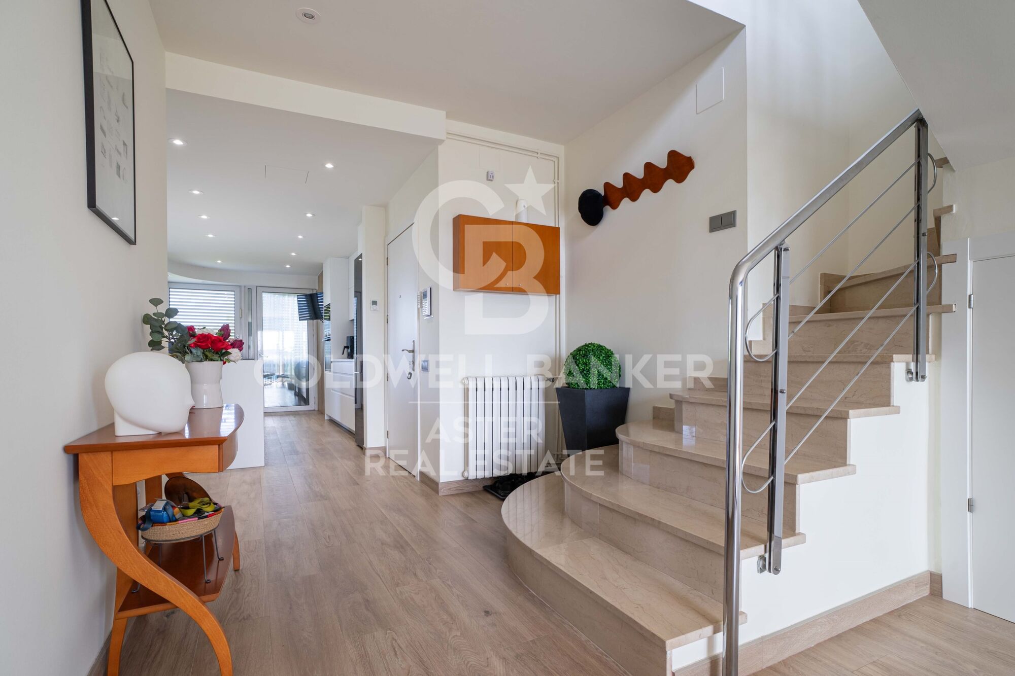 Duplex penthouse with terrace and sea views, Vila Olímpica