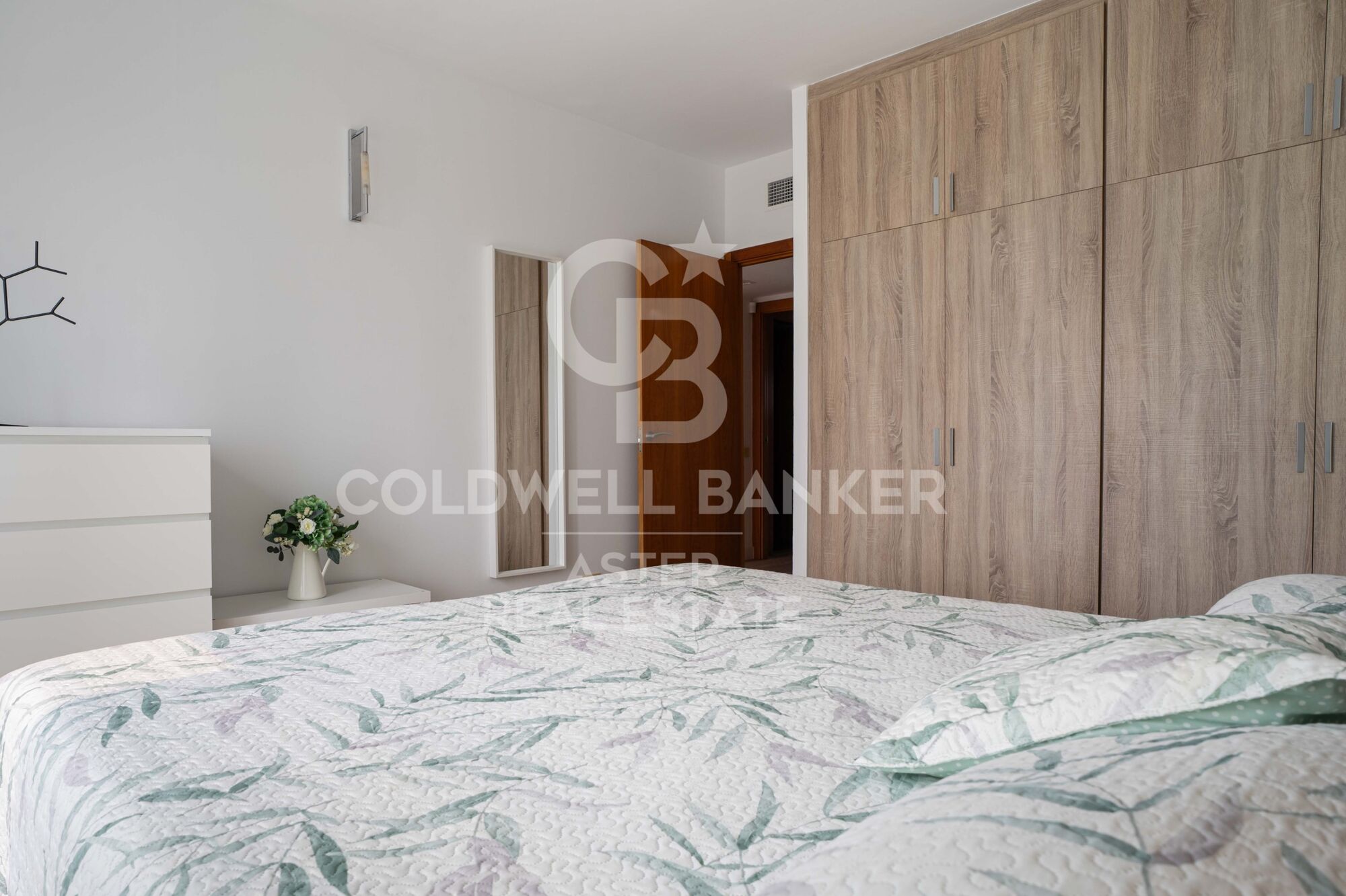 Duplex penthouse with terrace and sea views, Vila Olímpica
