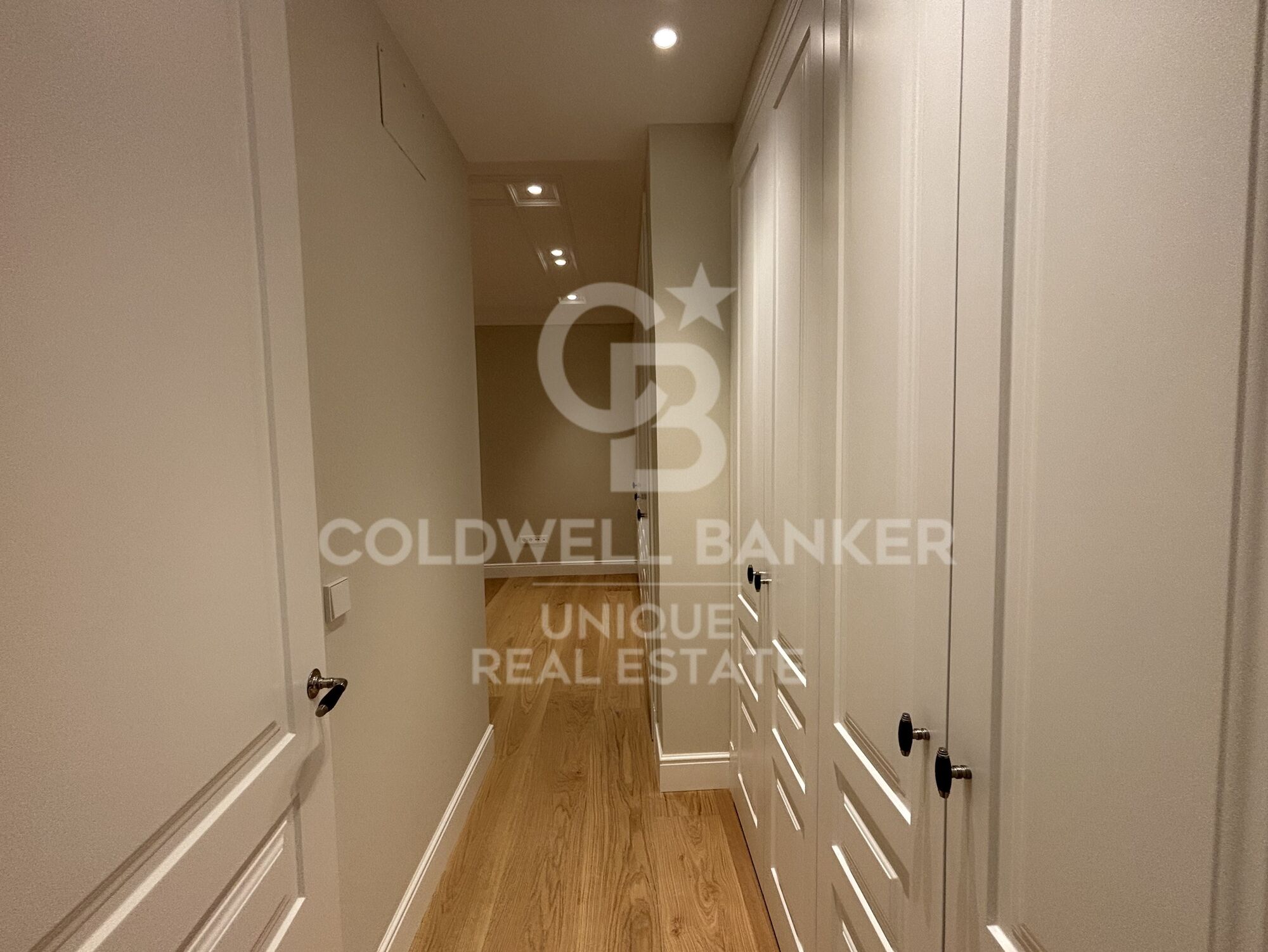 Exclusiva vivienda con terraza y encanto clásico, en Barrio de Salamanca, Madrid