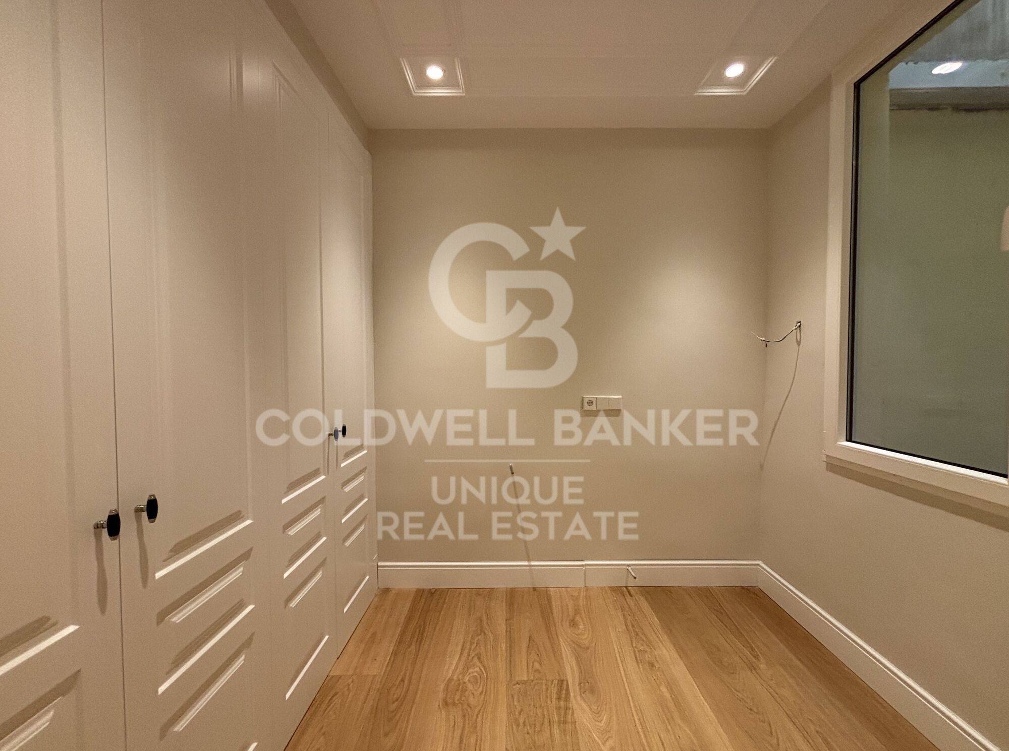 Exclusiva vivienda con terraza y encanto clásico, en Barrio de Salamanca, Madrid