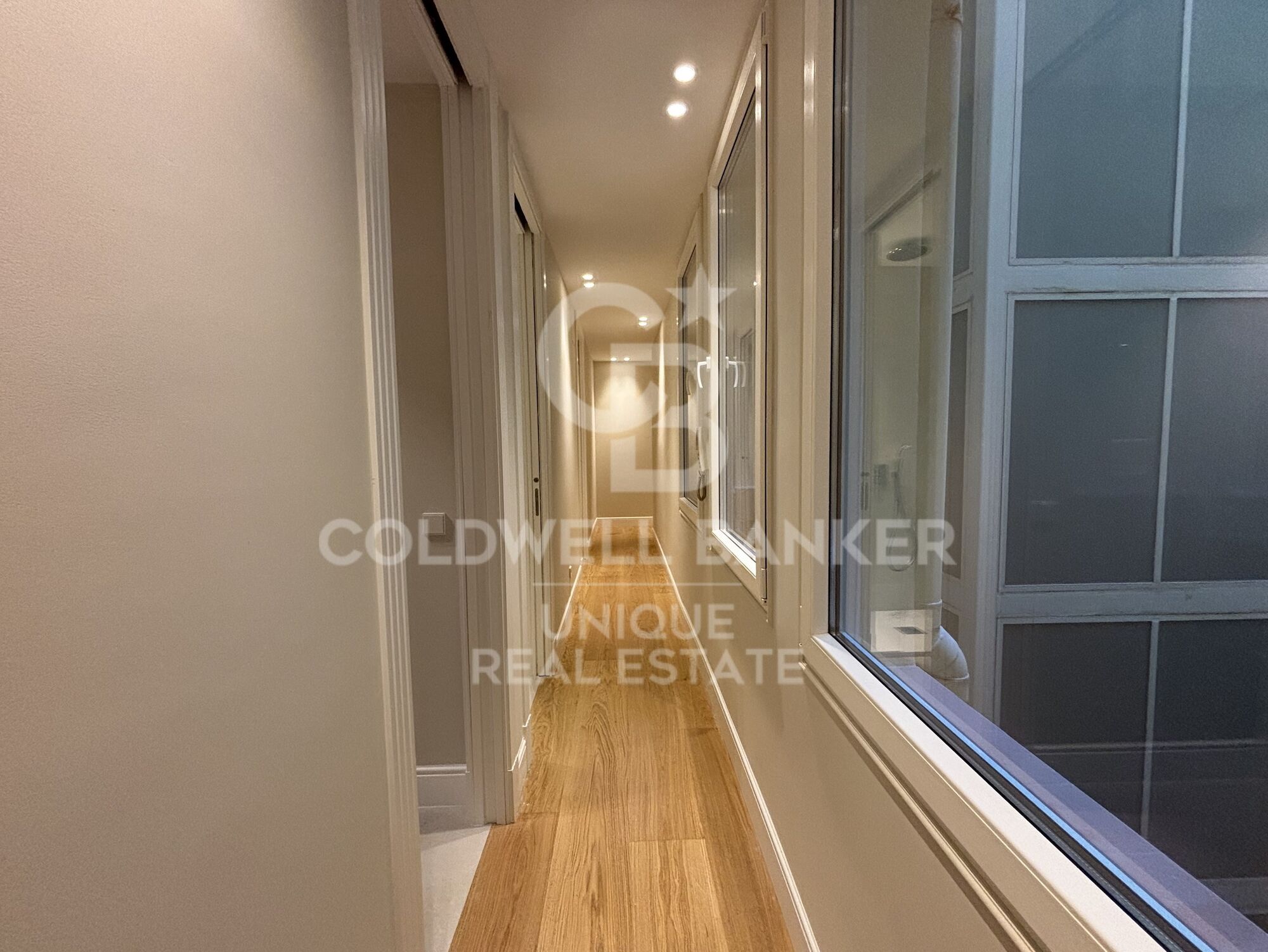 Exclusiva vivienda con terraza y encanto clásico, en Barrio de Salamanca, Madrid