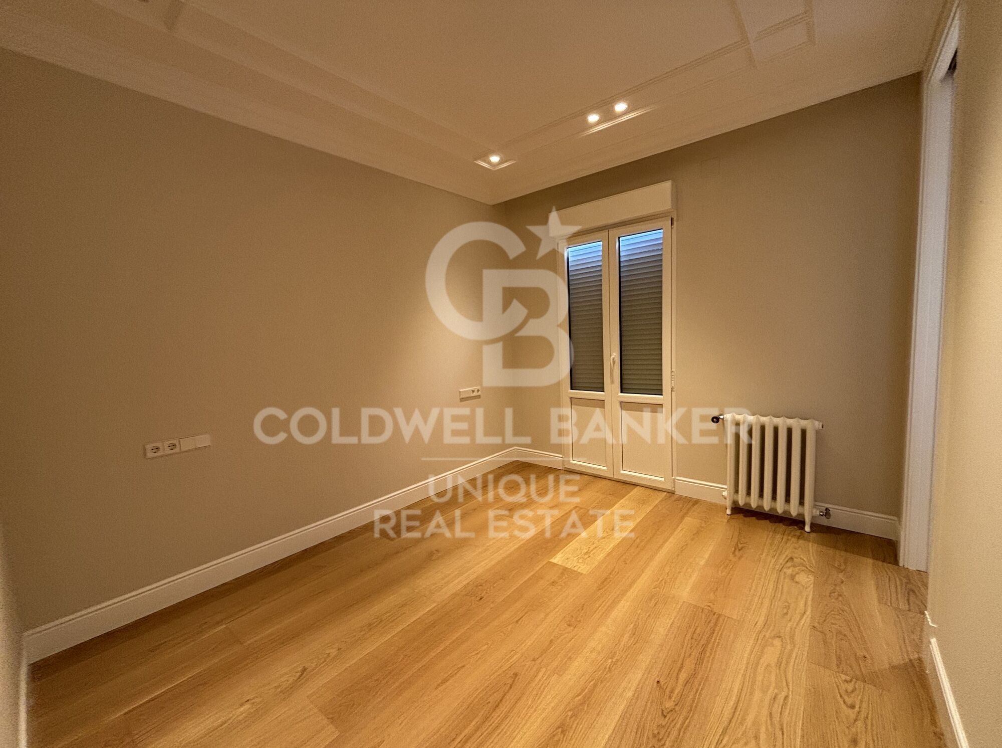 Exclusiva vivienda con terraza y encanto clásico, en Barrio de Salamanca, Madrid