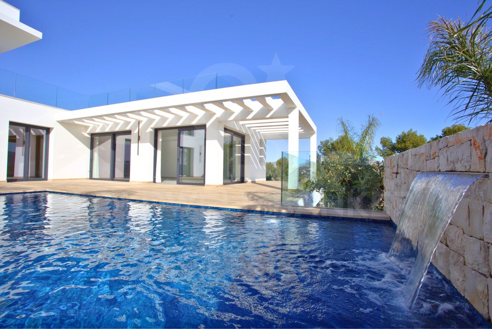 Villa exclusive avec vue panoramique sur la Méditerranée