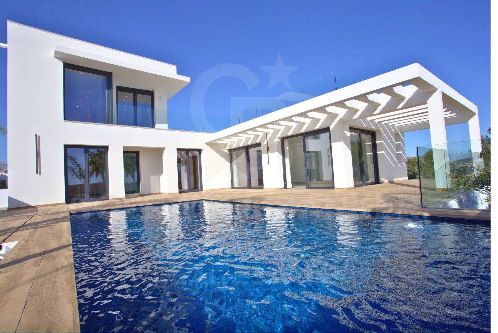 Villa exclusive avec vue panoramique sur la Méditerranée