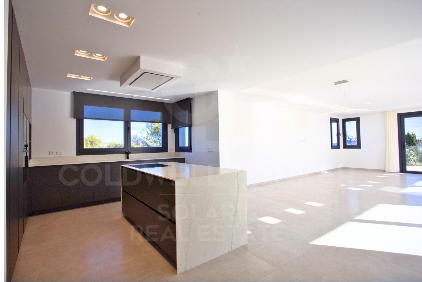Villa exclusive avec vue panoramique sur la Méditerranée