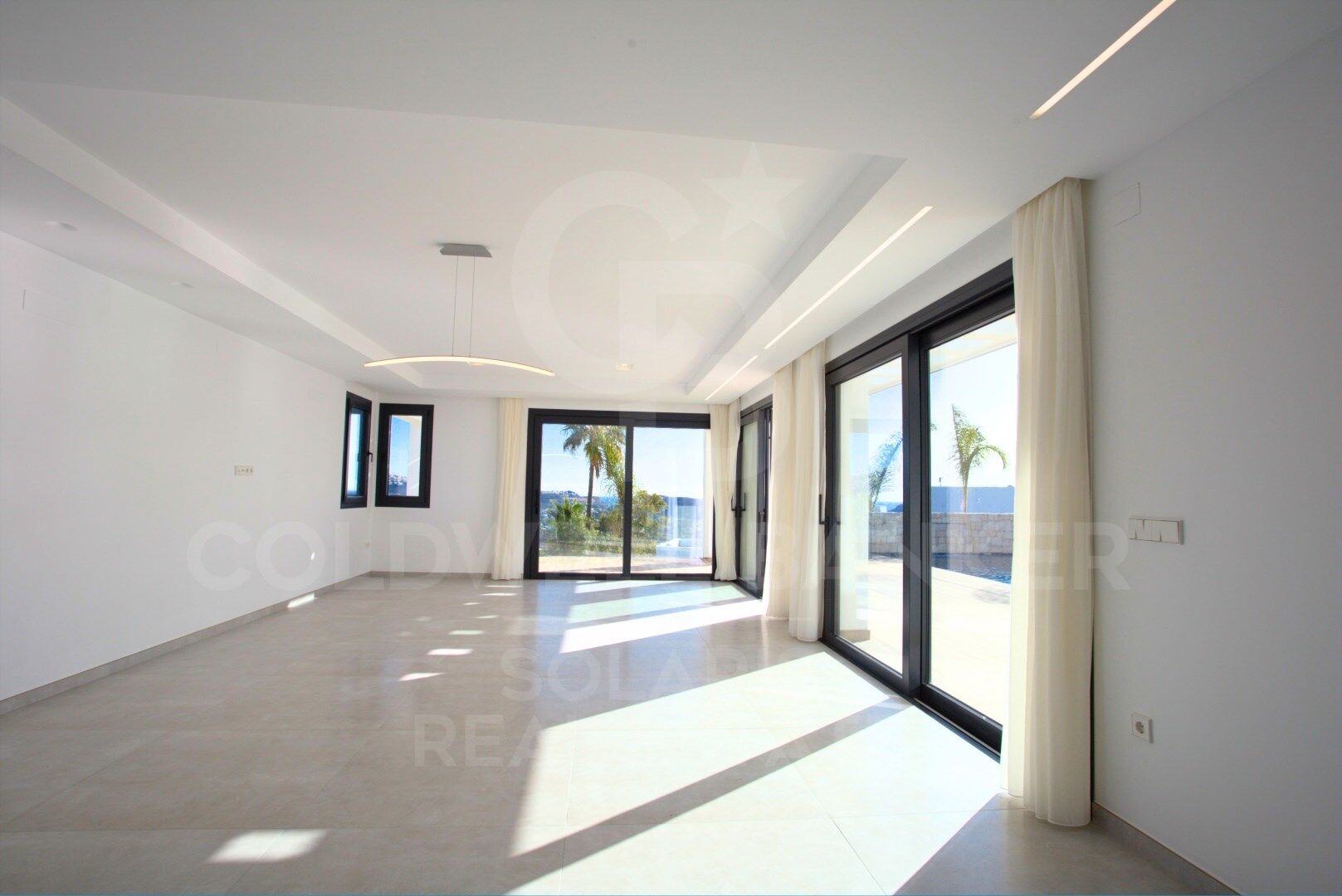 Villa exclusive avec vue panoramique sur la Méditerranée