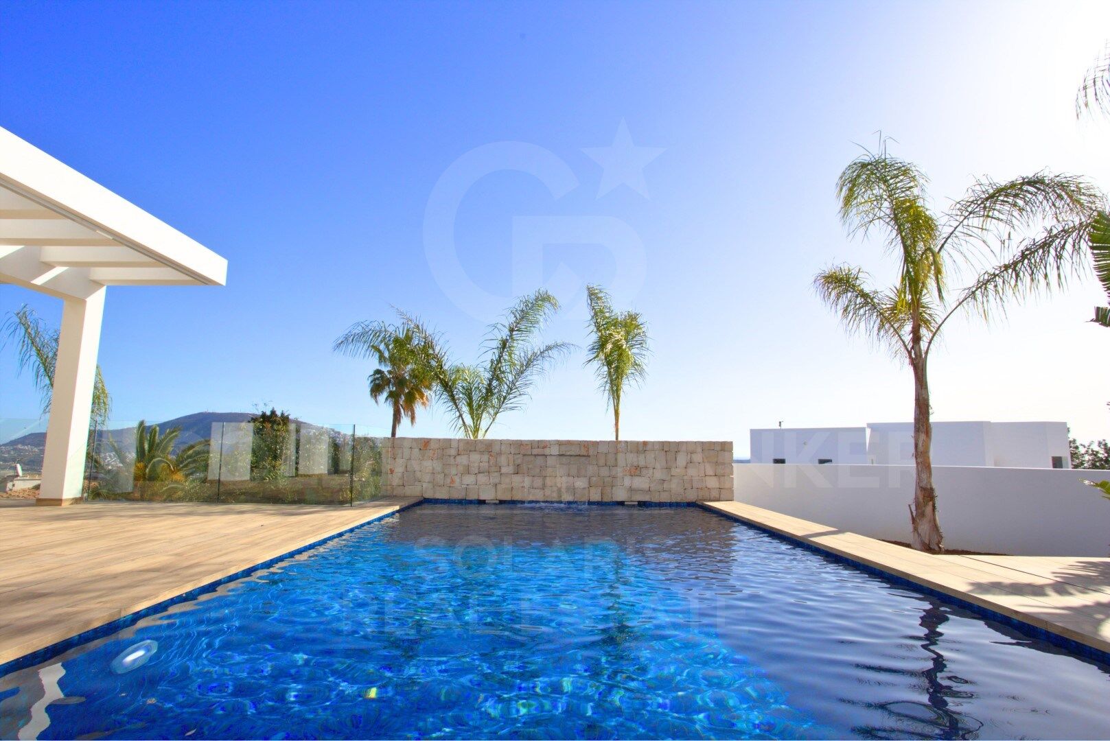 Villa exclusive avec vue panoramique sur la Méditerranée