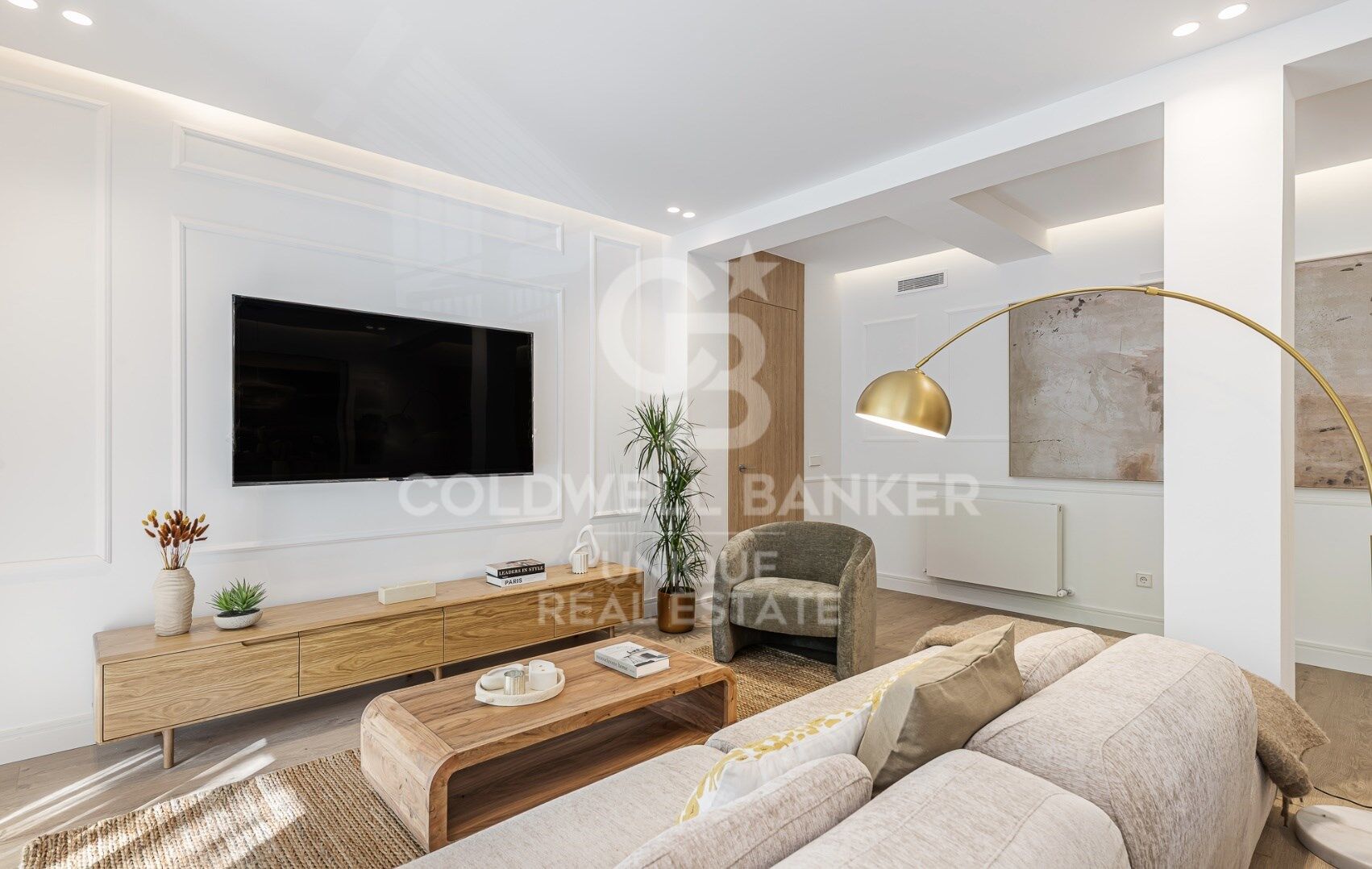 Piso de 4 habitaciones, terraza y garaje en Cuatro caminos