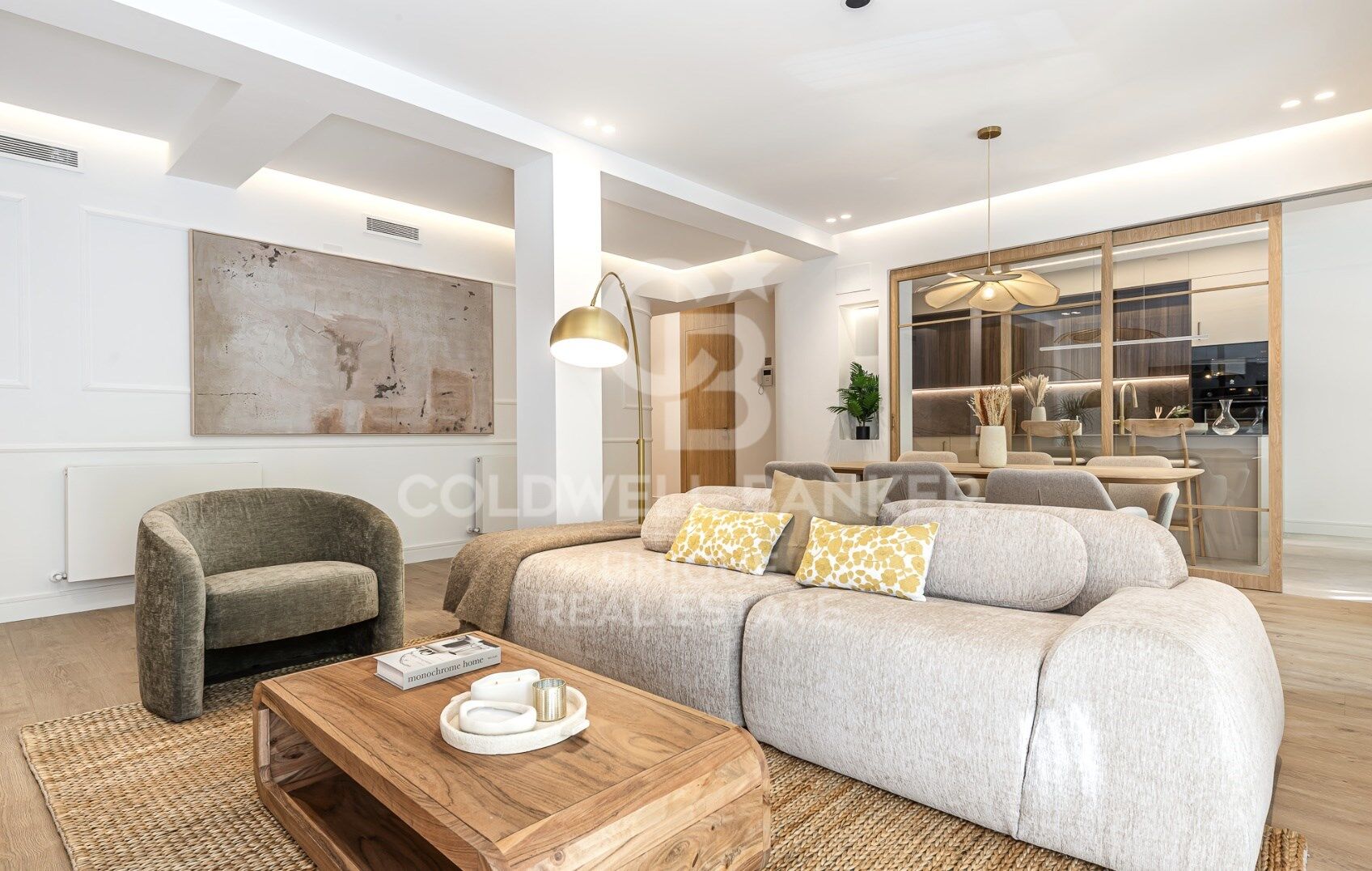 Piso de 4 habitaciones, terraza y garaje en Cuatro caminos