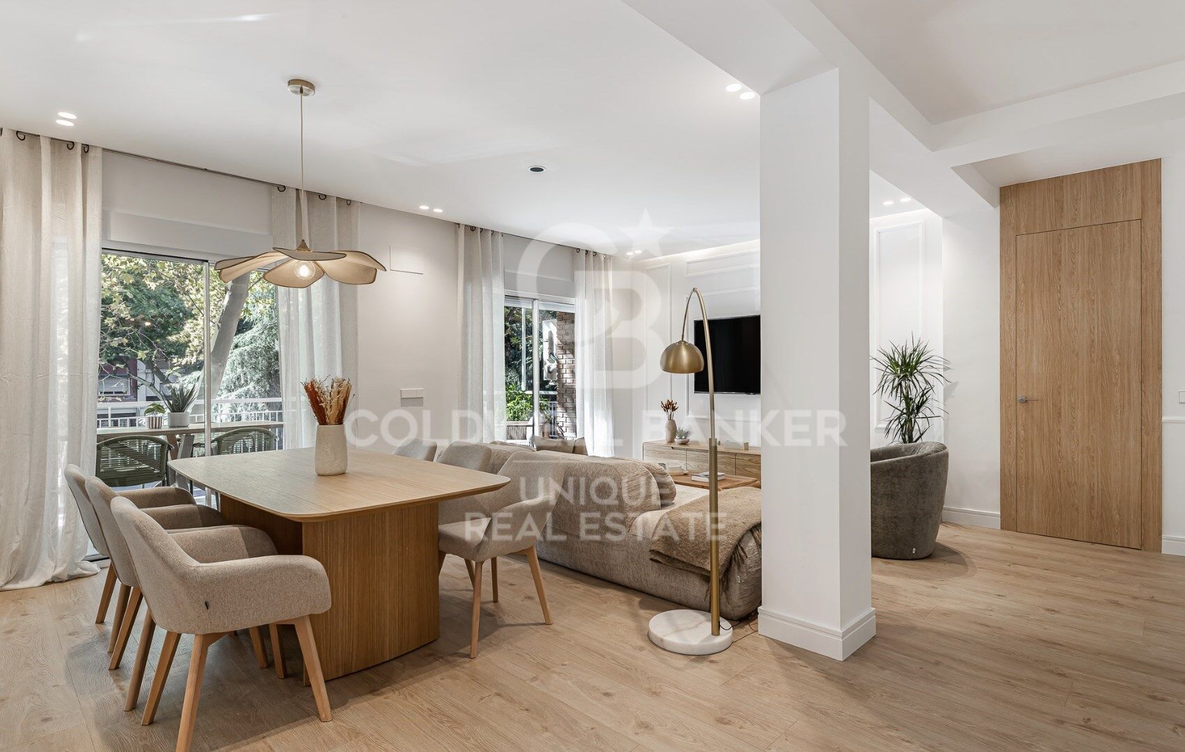 Piso de 4 habitaciones, terraza y garaje en Cuatro caminos