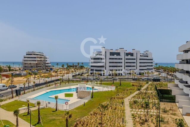 Apartment with Mediterranean Views Just 50 Metres from the Beach