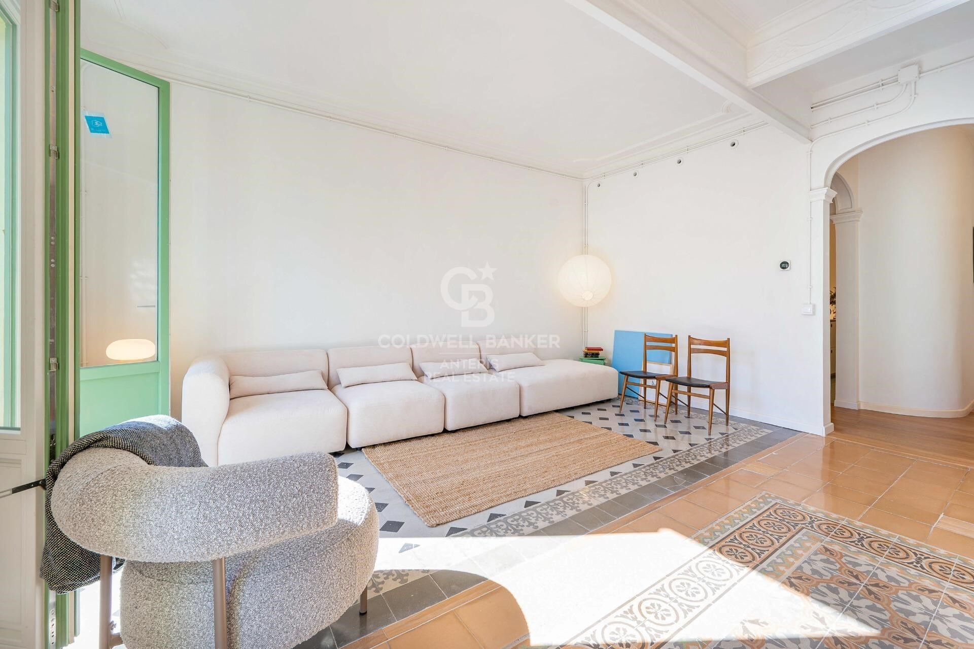 Elegant apartment in a renovated period building in Sant Antoni