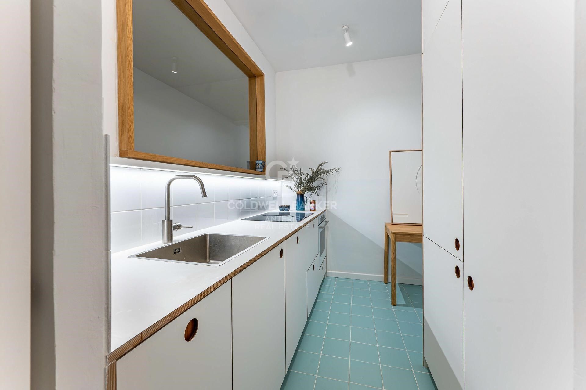 Elegant apartment in a renovated period building in Sant Antoni