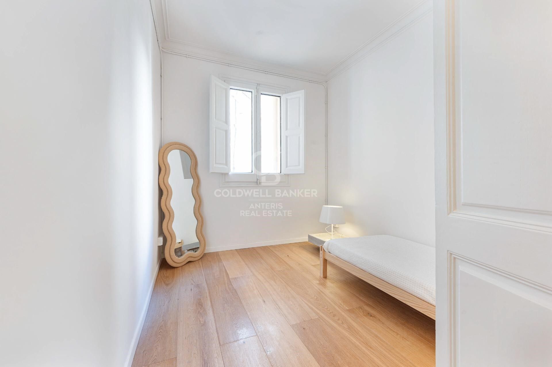 Elegant apartment in a renovated period building in Sant Antoni
