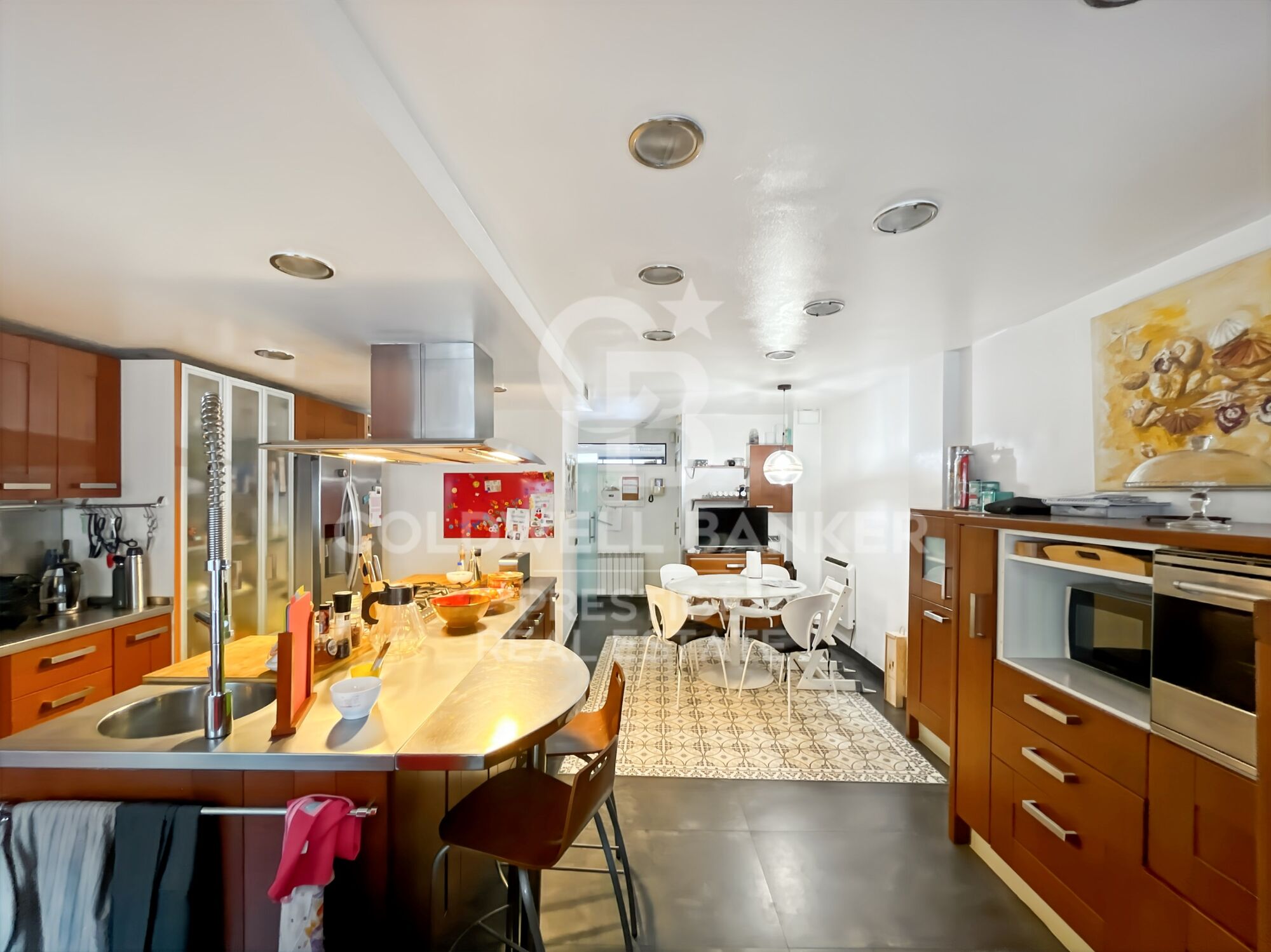 Apartment for sale in Finestrelles with 2 parking spaces and communal pool