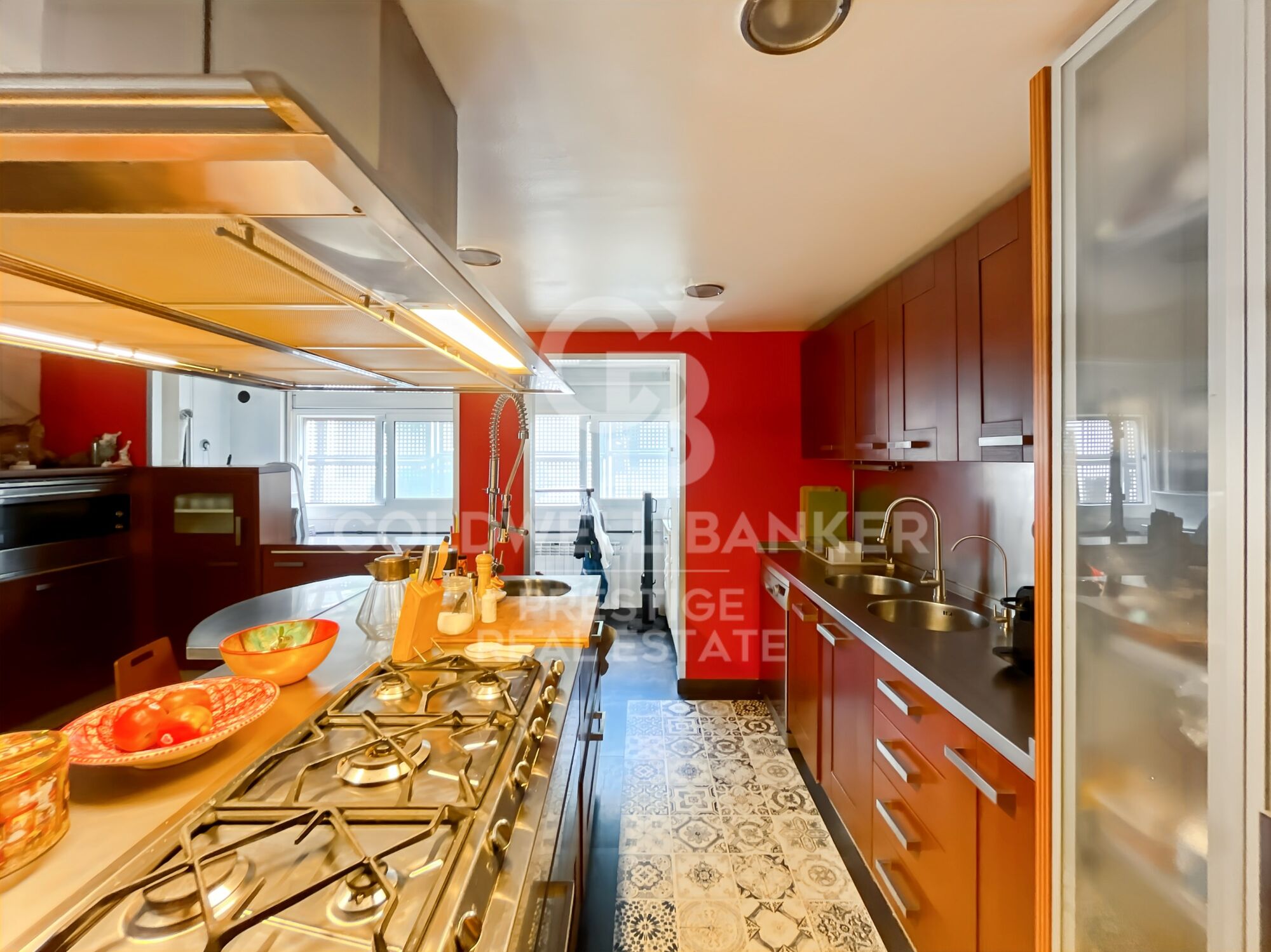 Apartment for sale in Finestrelles with 2 parking spaces and communal pool
