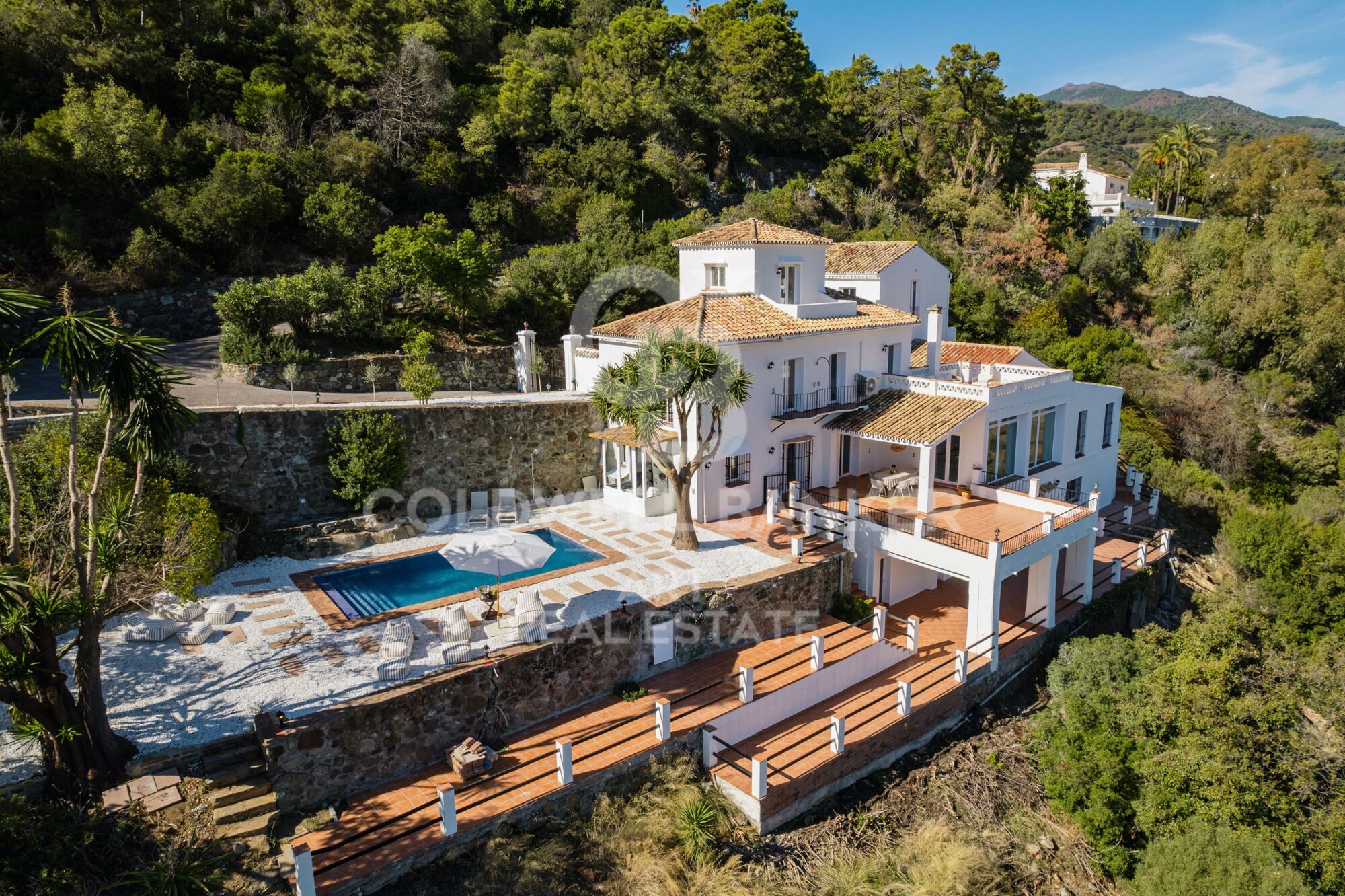 Exclusive property with exceptional potential in El Madroñal, Benahavís