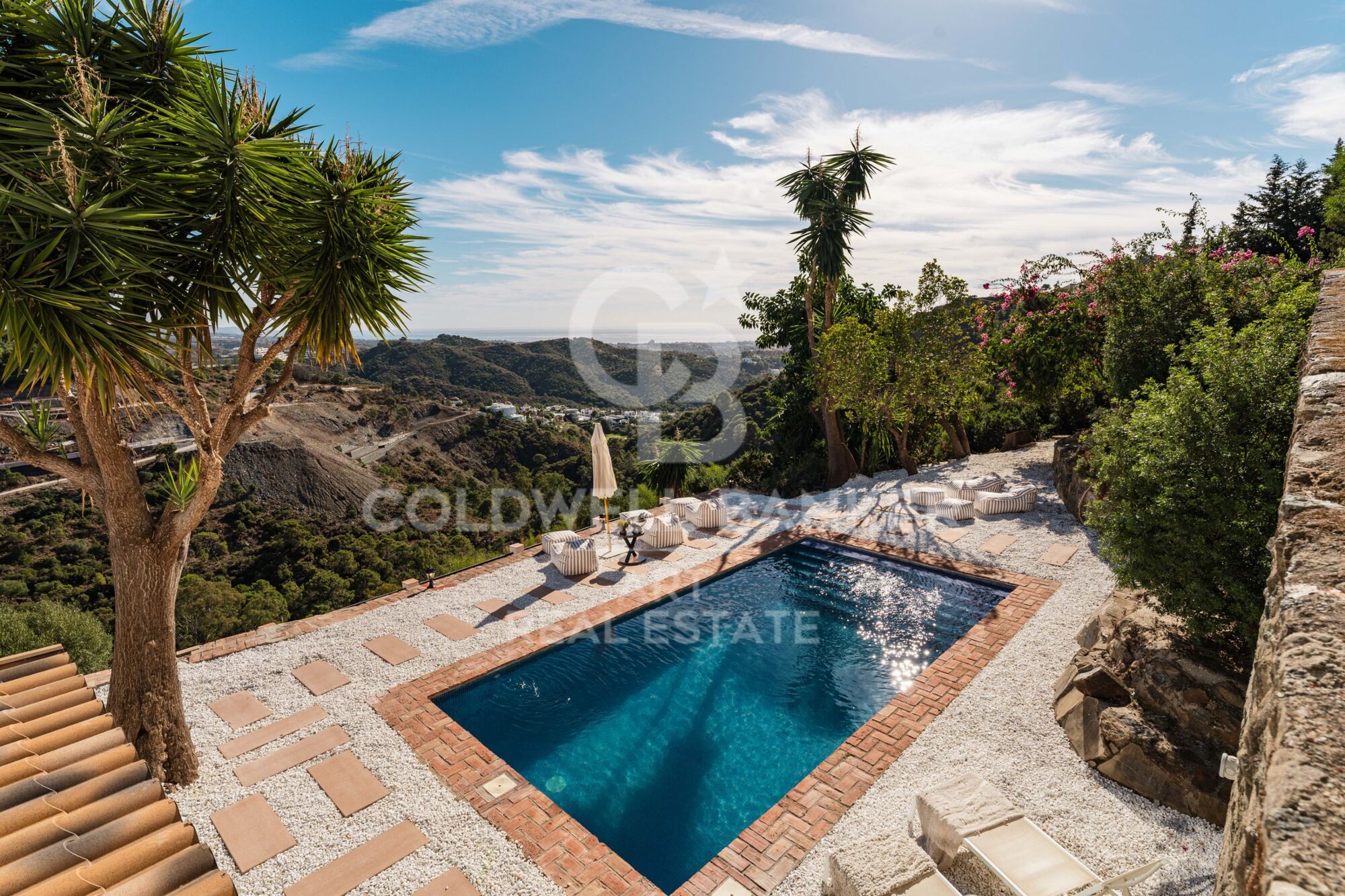 Exclusive property with exceptional potential in El Madroñal, Benahavís