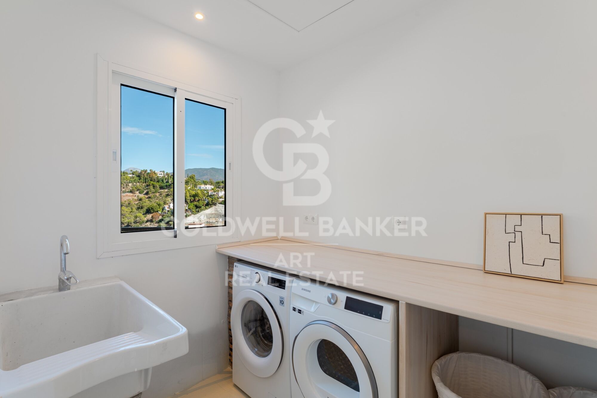 Exclusive property with exceptional potential in El Madroñal, Benahavís