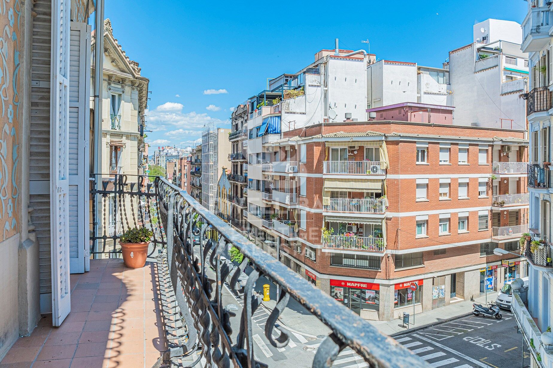 Apartment for sale in Poble Sec, Barcelona