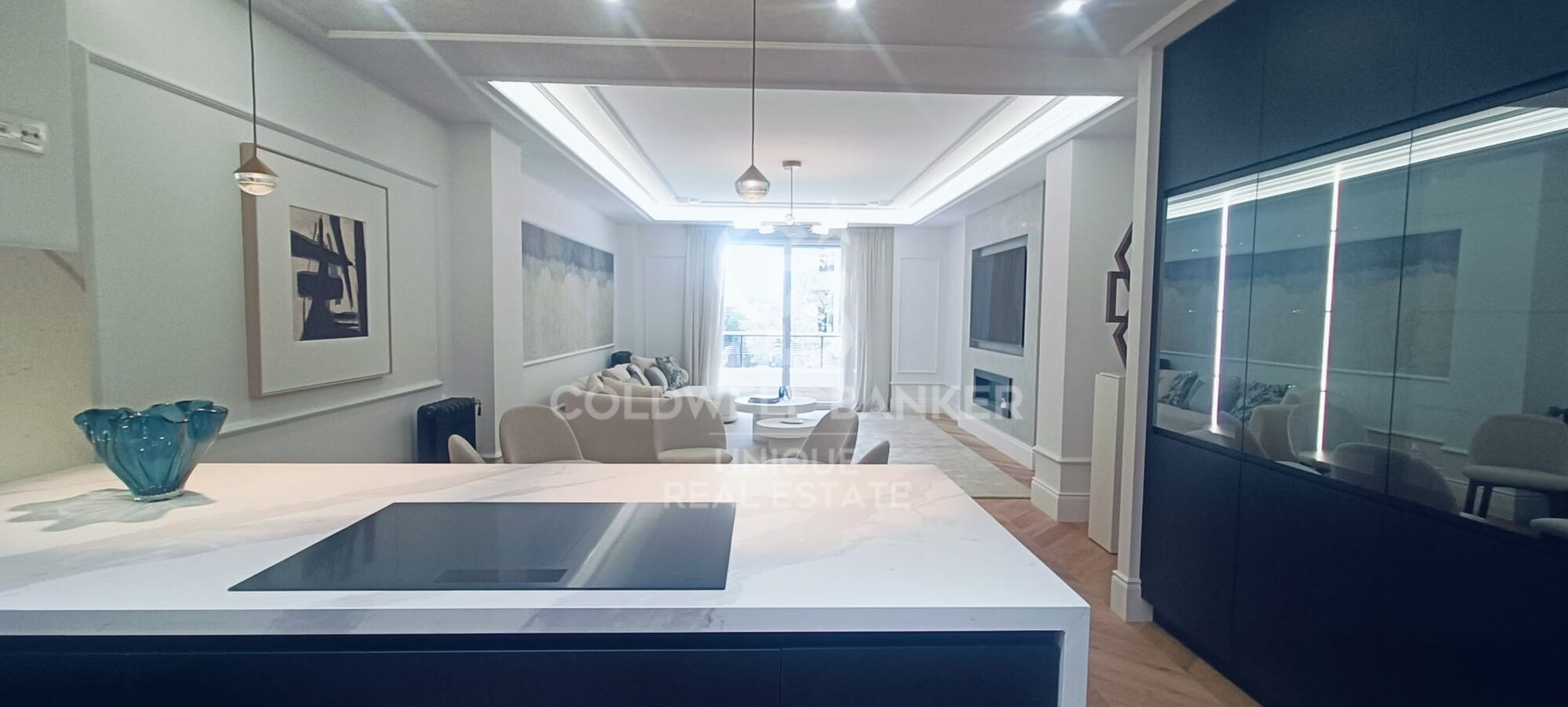 3-Bedroom Apartment with Private Parking in Salamanca
