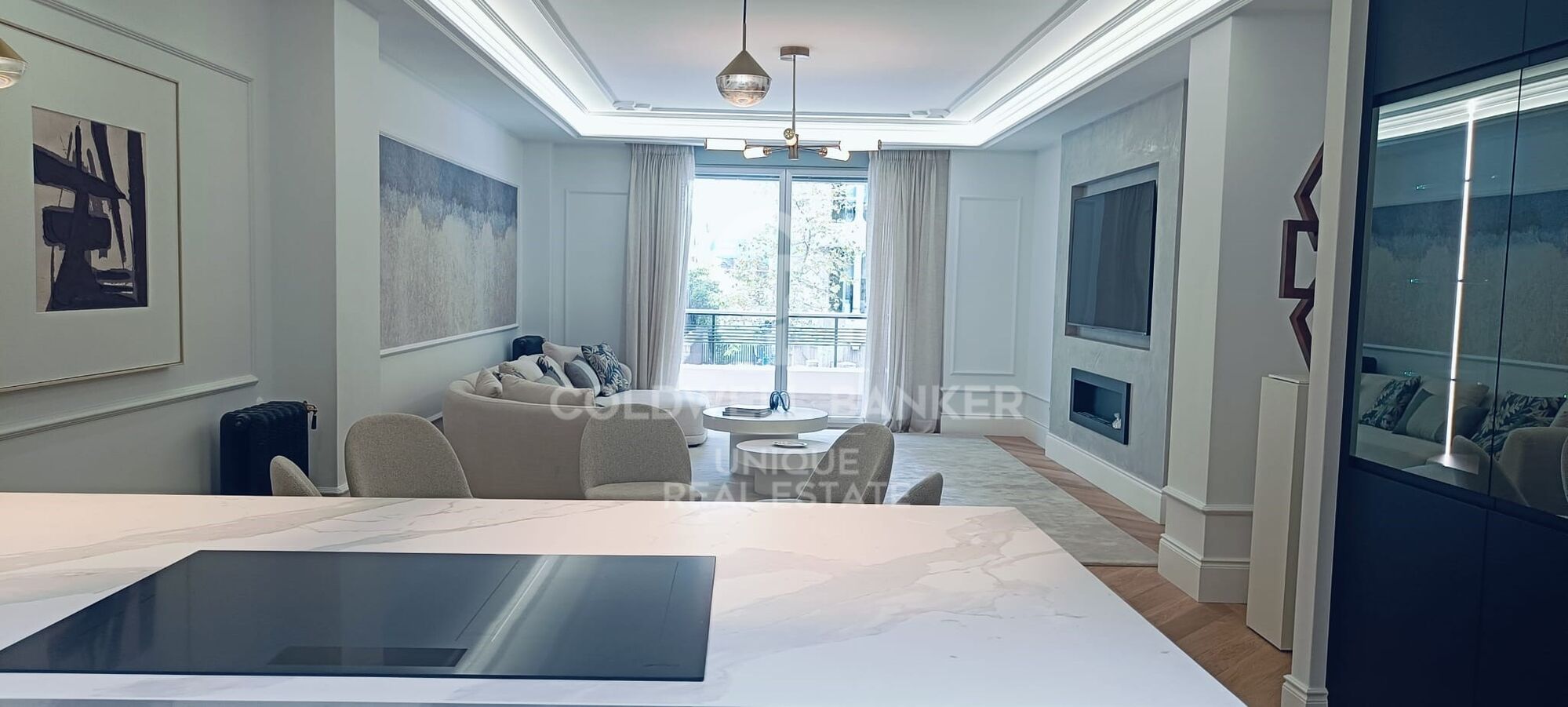 3-Bedroom Apartment with Private Parking in Salamanca