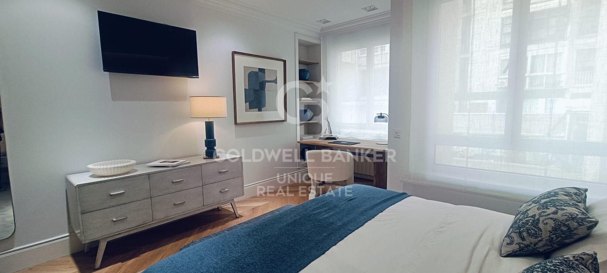3-Bedroom Apartment with Private Parking in Salamanca