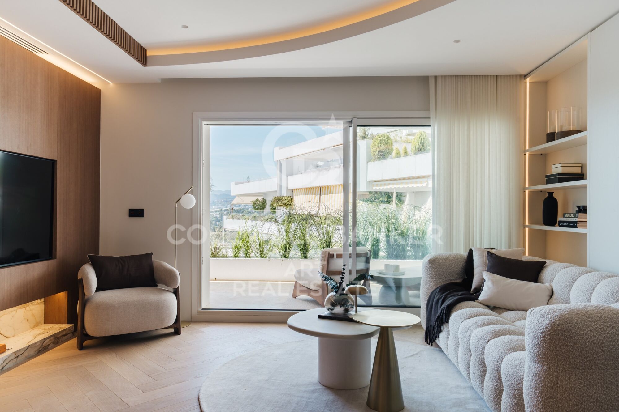 Renovated Apartment with Sea Views on Marbella's Golden Mile