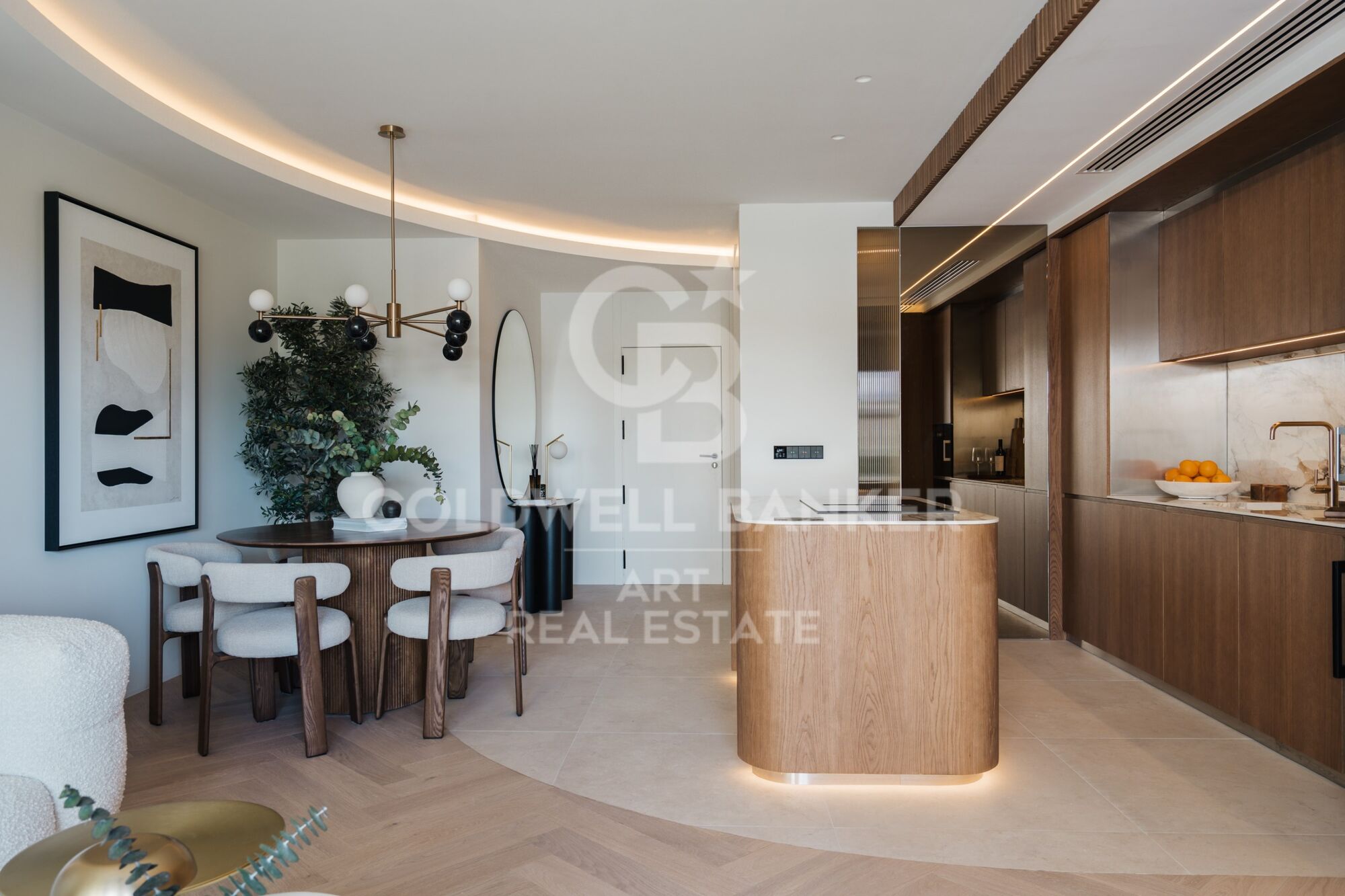 Renovated Apartment with Sea Views on Marbella's Golden Mile