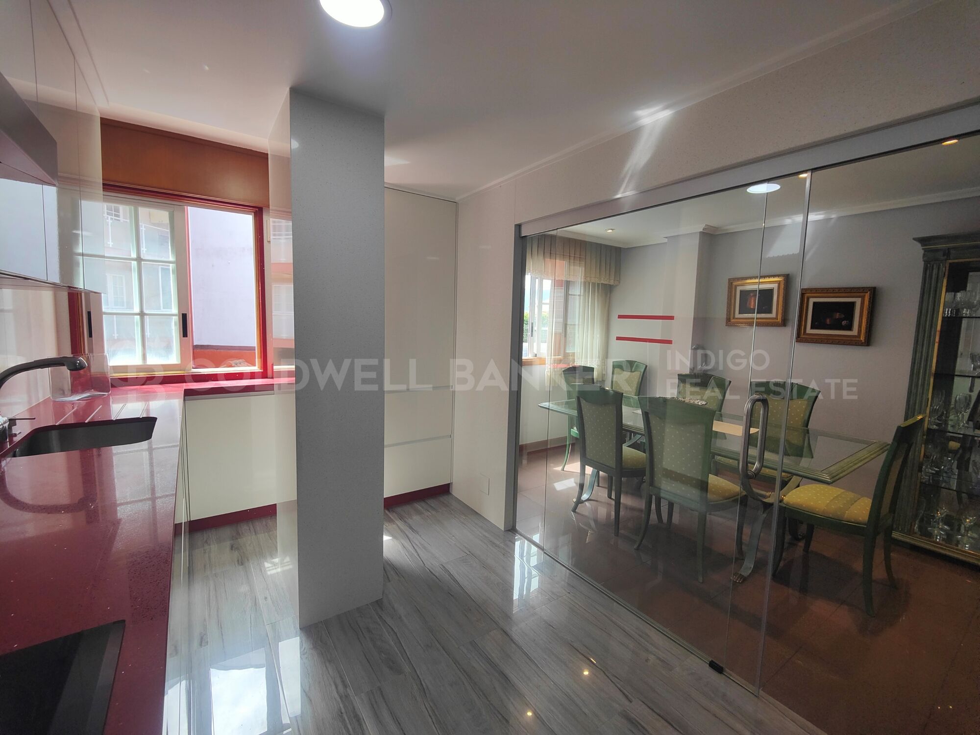 Exclusividad y Calidez a Pasos del Atlántico: Residencia Premium en Nigrán