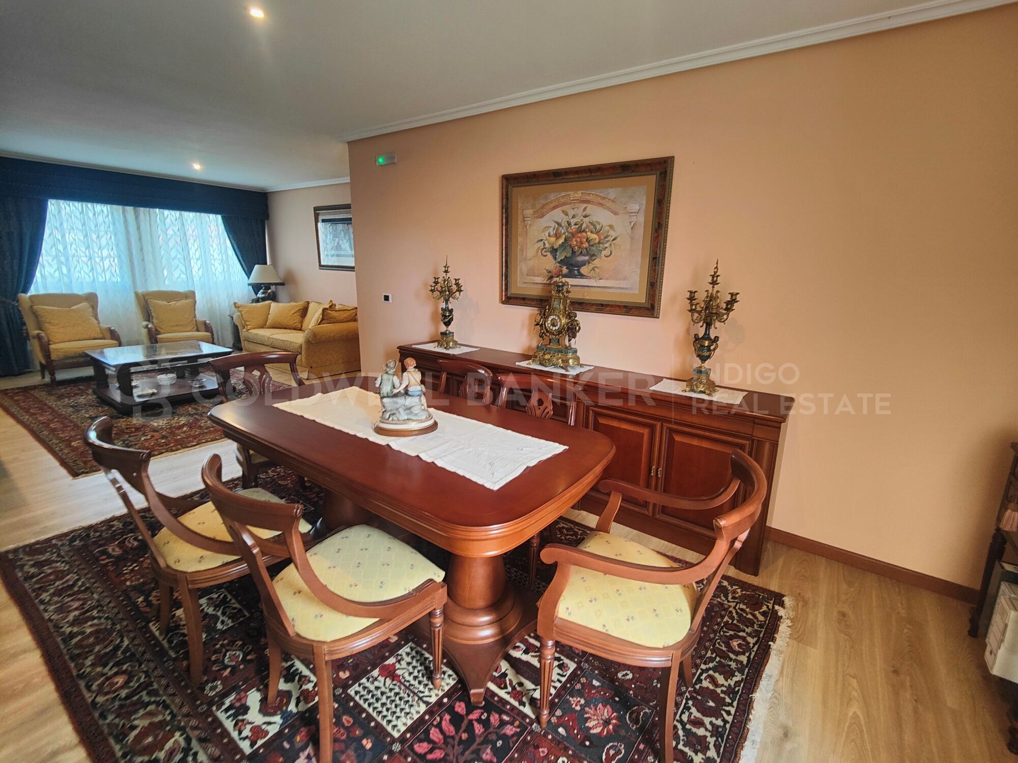 Exclusividad y Calidez a Pasos del Atlántico: Residencia Premium en Nigrán
