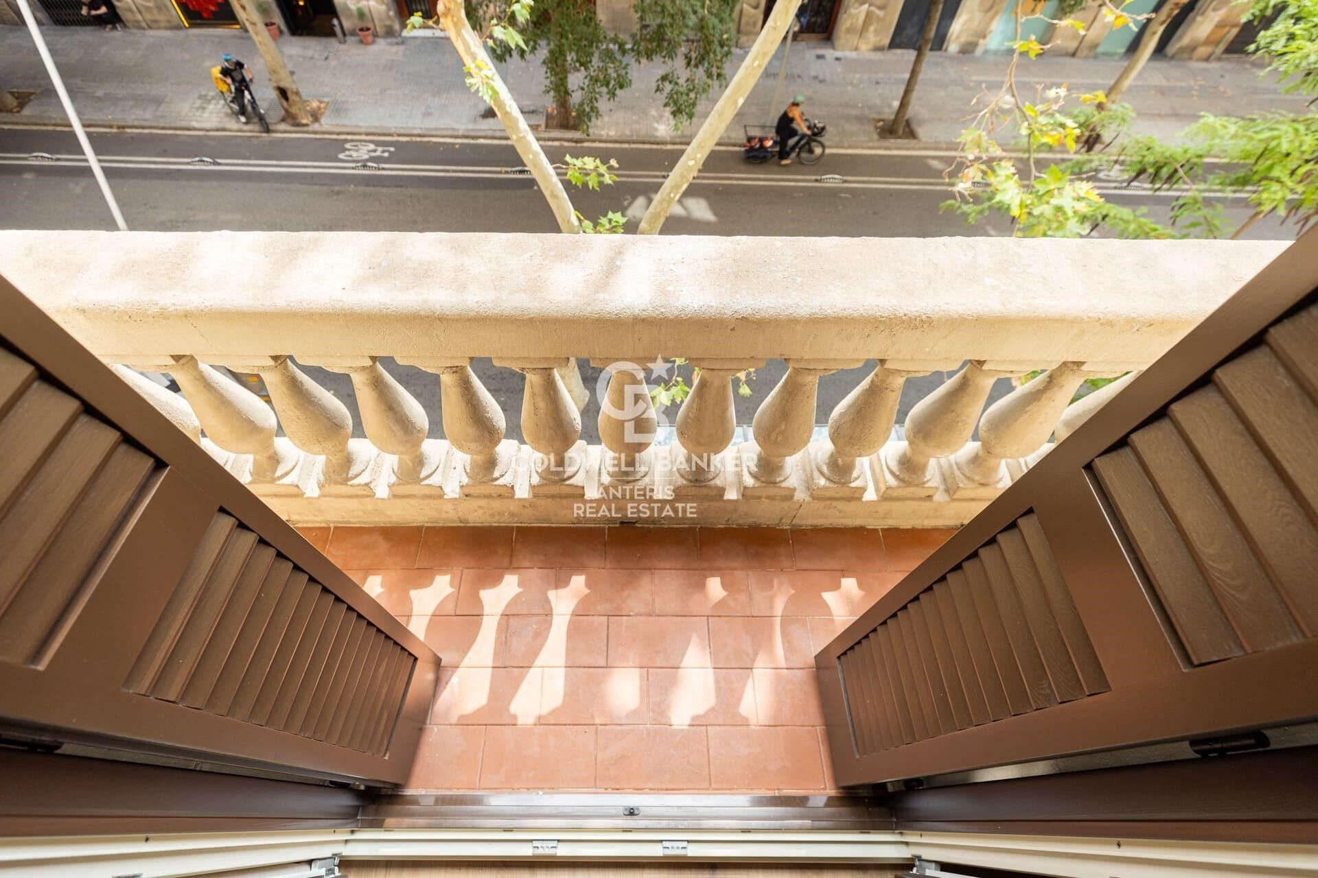 Amplitud, confort y elegancia en pleno Eixample barcelonés