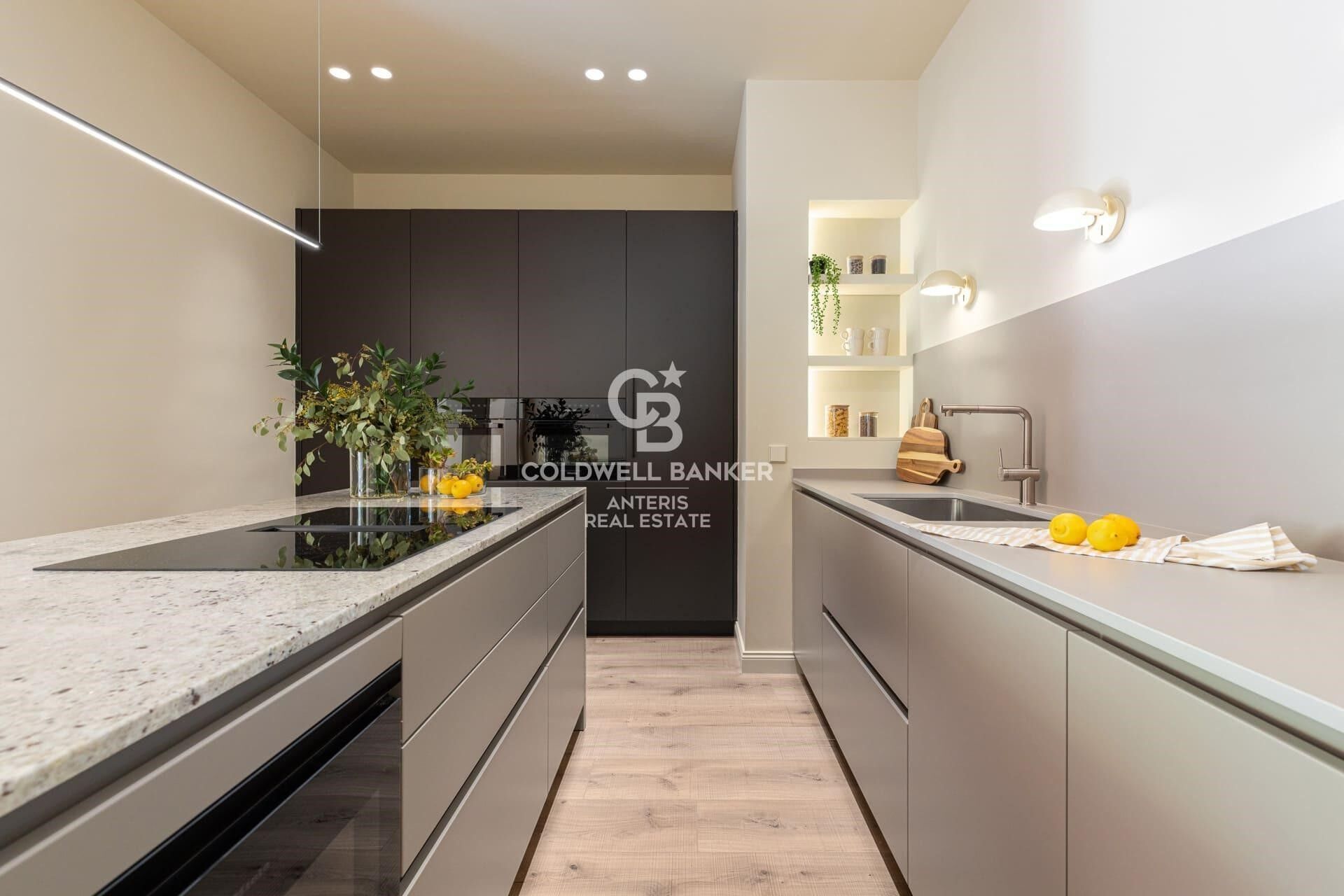 Amplitud, confort y elegancia en pleno Eixample barcelonés