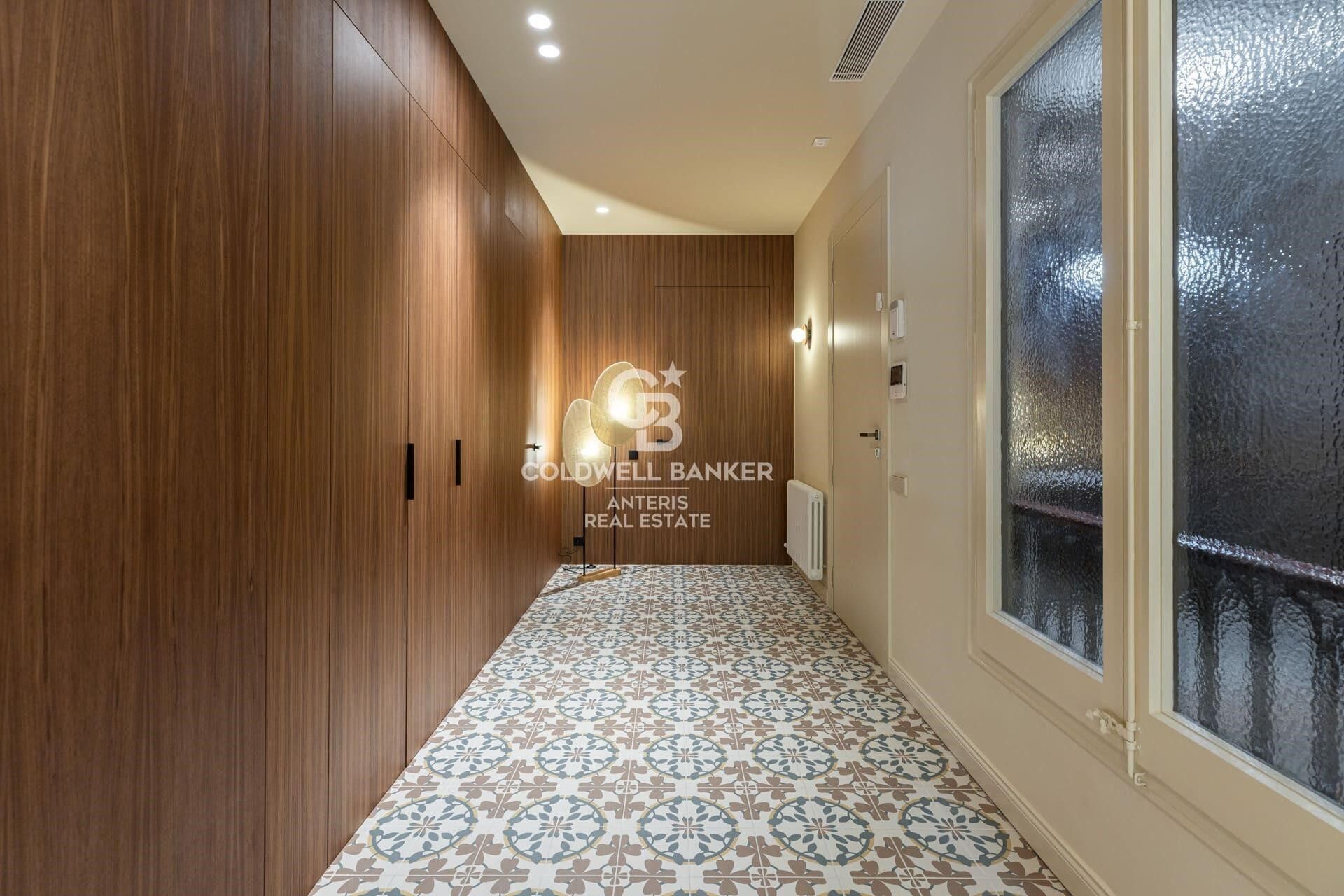 Amplitud, confort y elegancia en pleno Eixample barcelonés