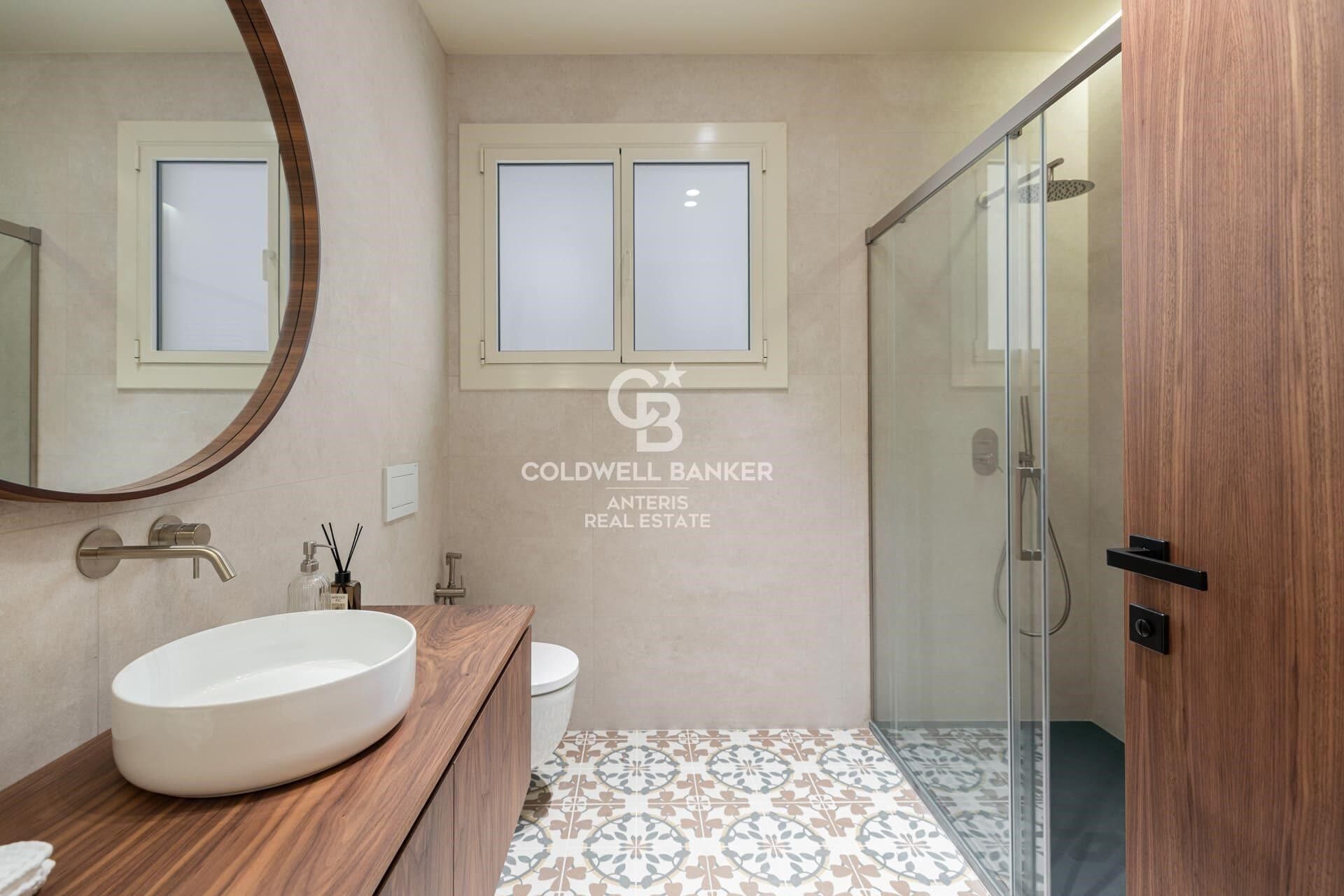 Amplitud, confort y elegancia en pleno Eixample barcelonés