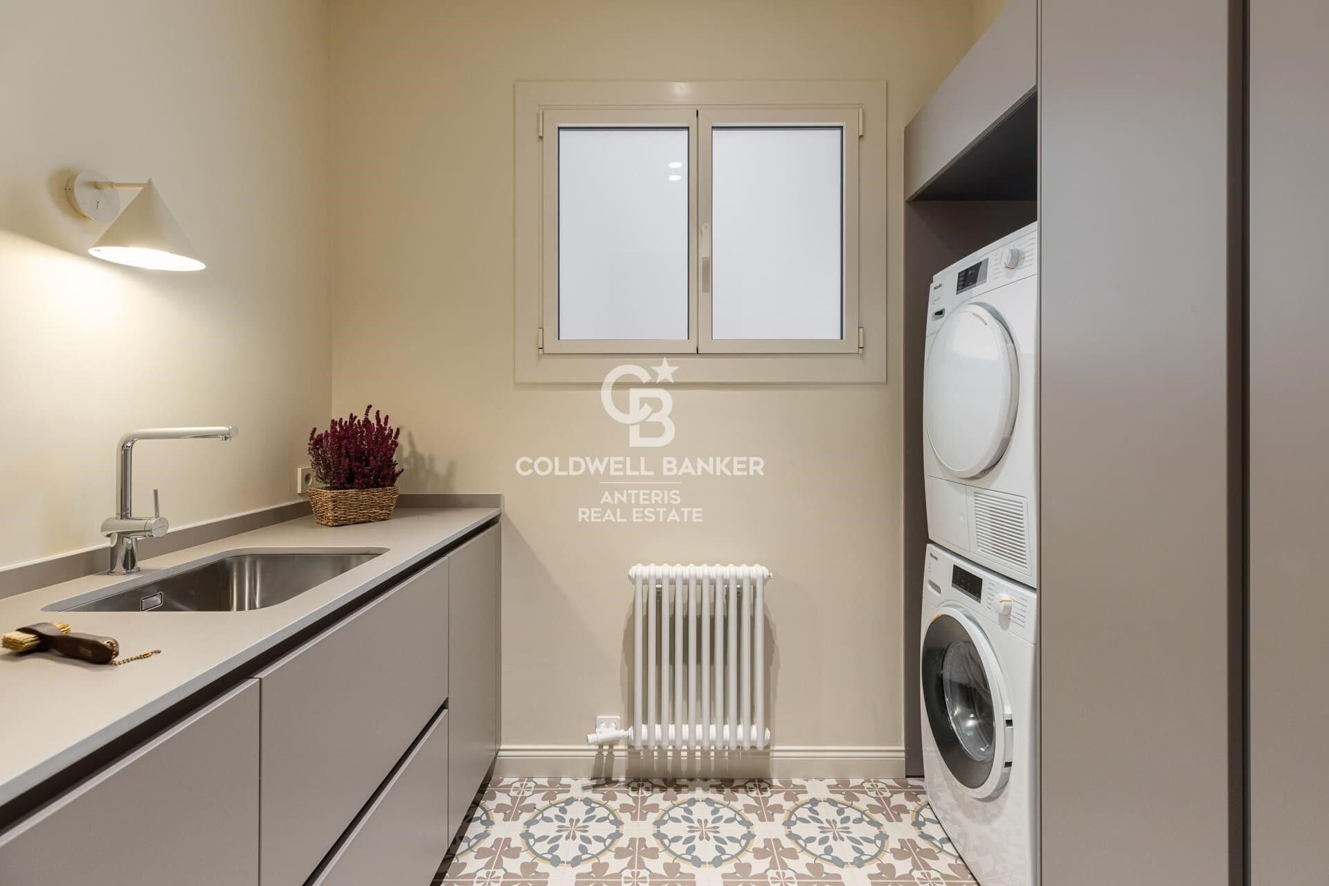 Amplitud, confort y elegancia en pleno Eixample barcelonés