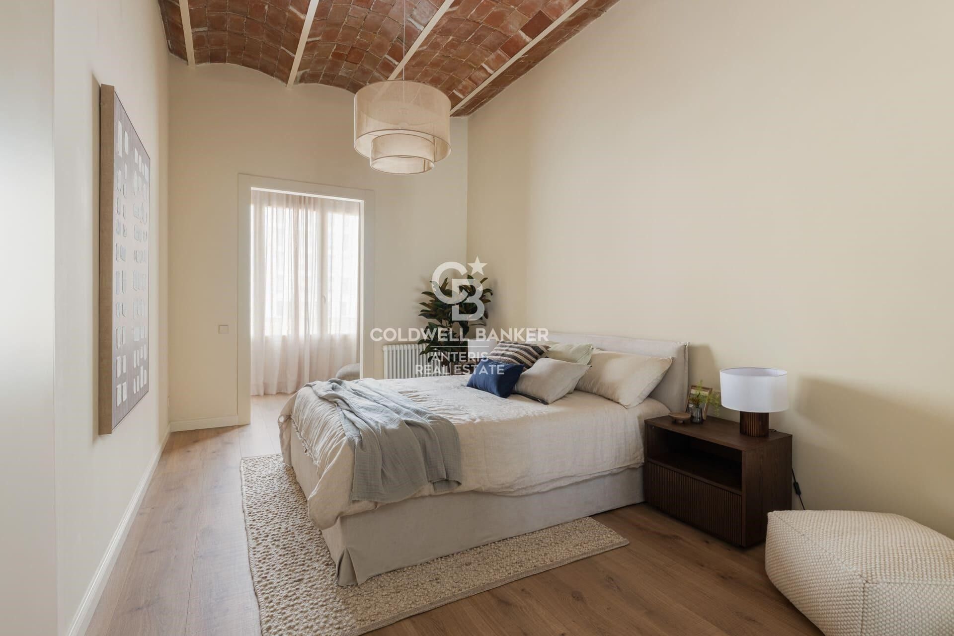 Amplitud, confort y elegancia en pleno Eixample barcelonés