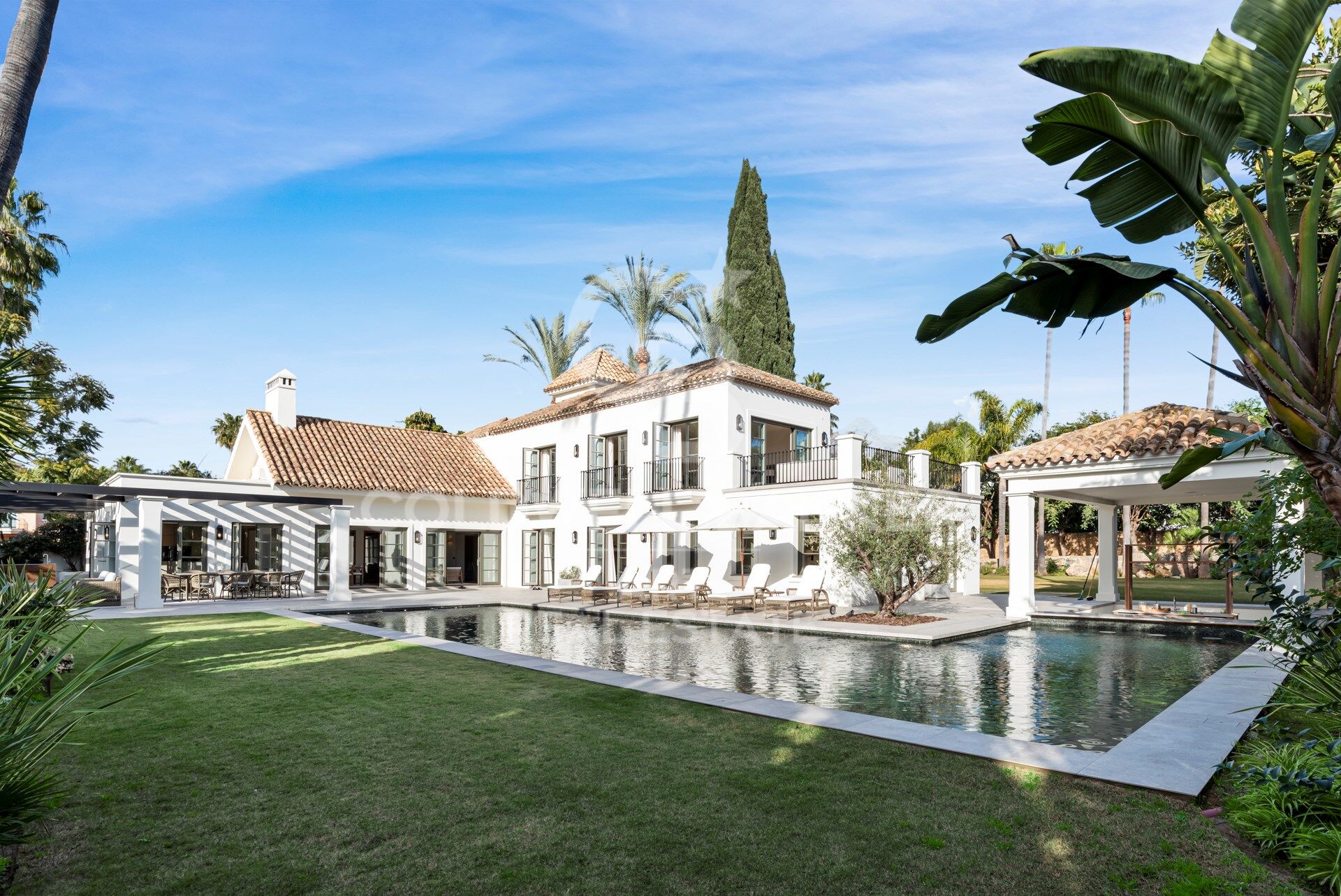 Spectaculaire maison moderne à Nueva Andalucia