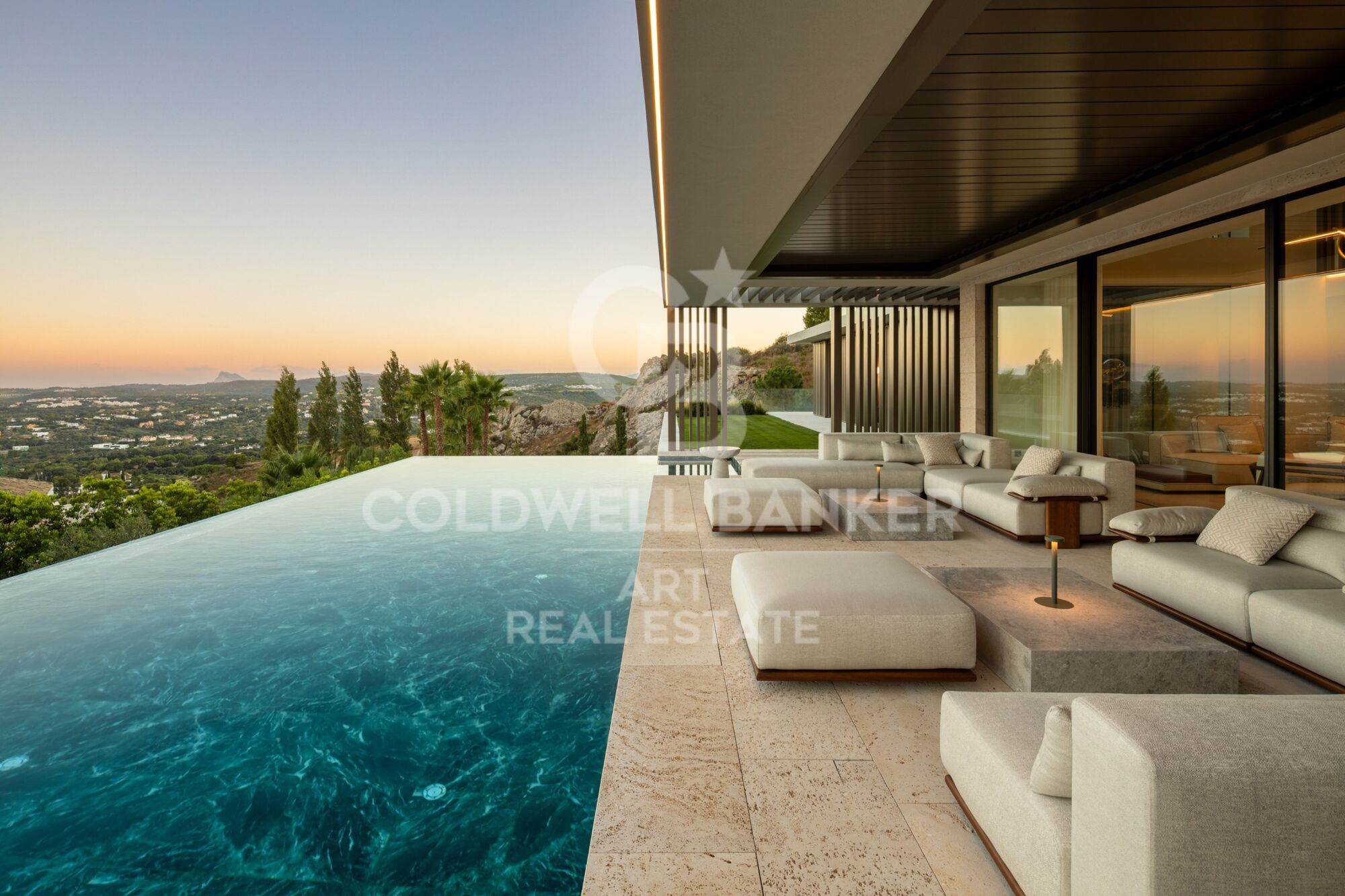 Contemporary Luxury Residence with Panoramic Views in La Reserva de Sotogrande