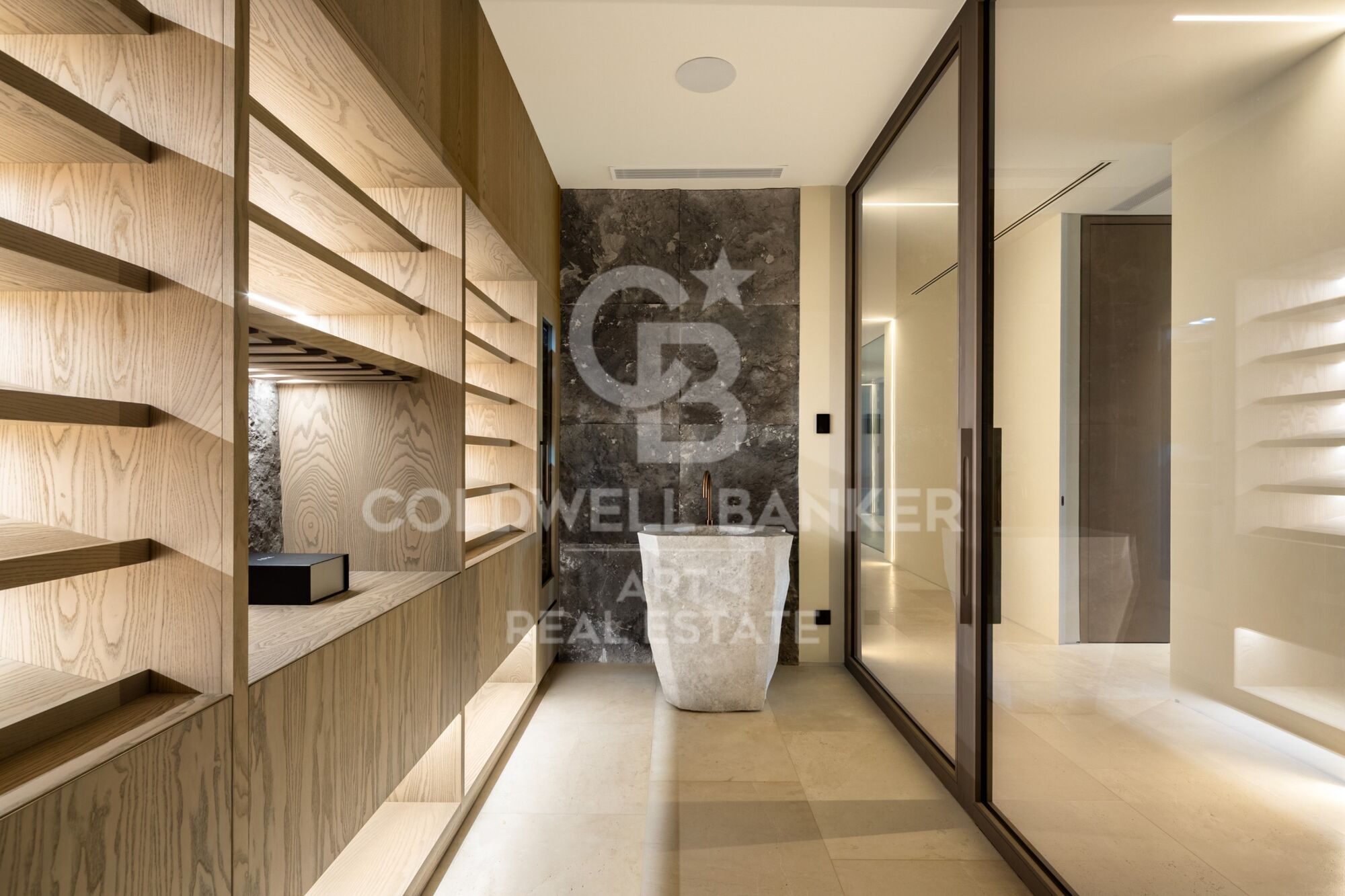 Contemporary Luxury Residence with Panoramic Views in La Reserva de Sotogrande