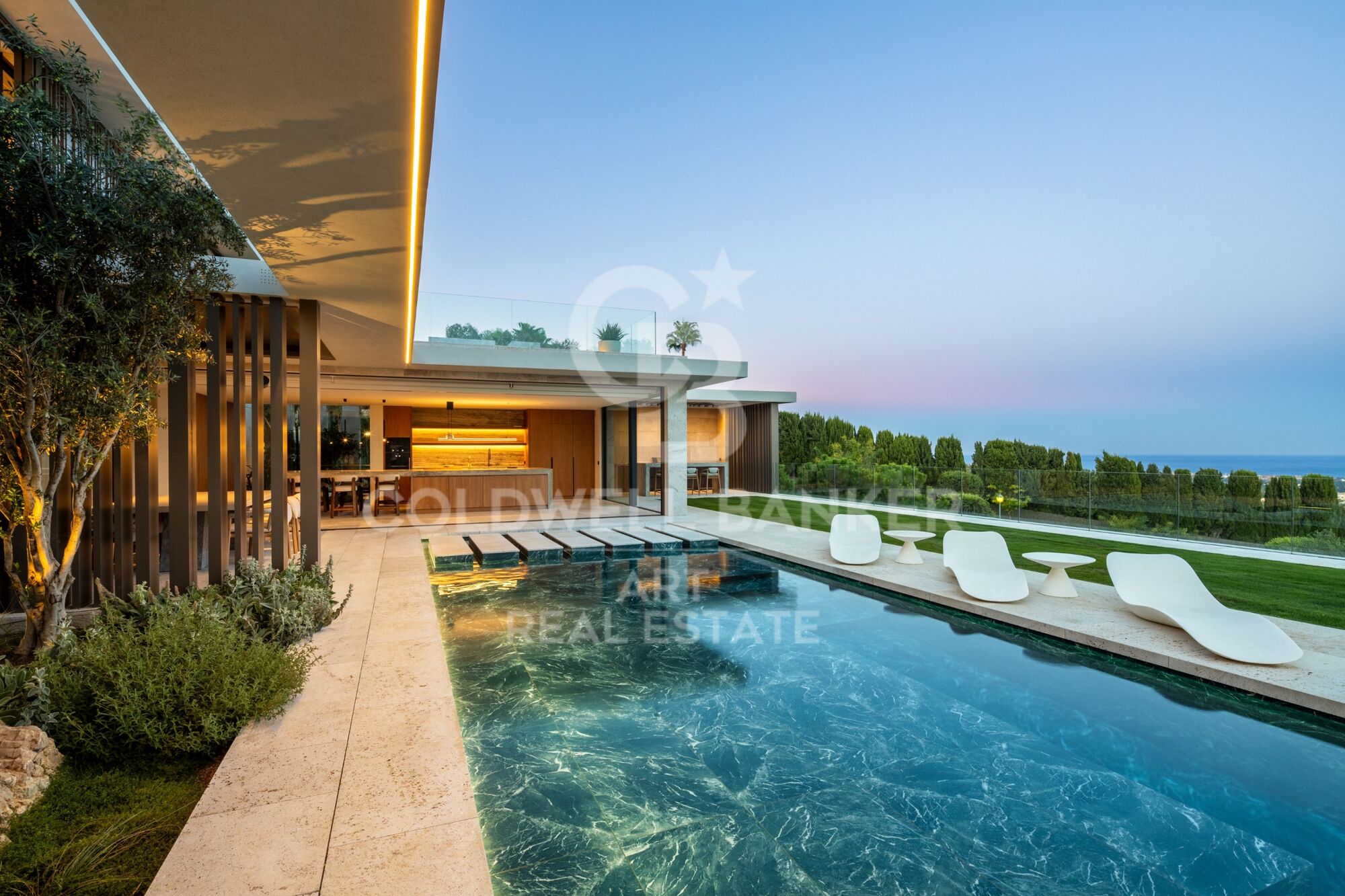 Contemporary Luxury Residence with Panoramic Views in La Reserva de Sotogrande