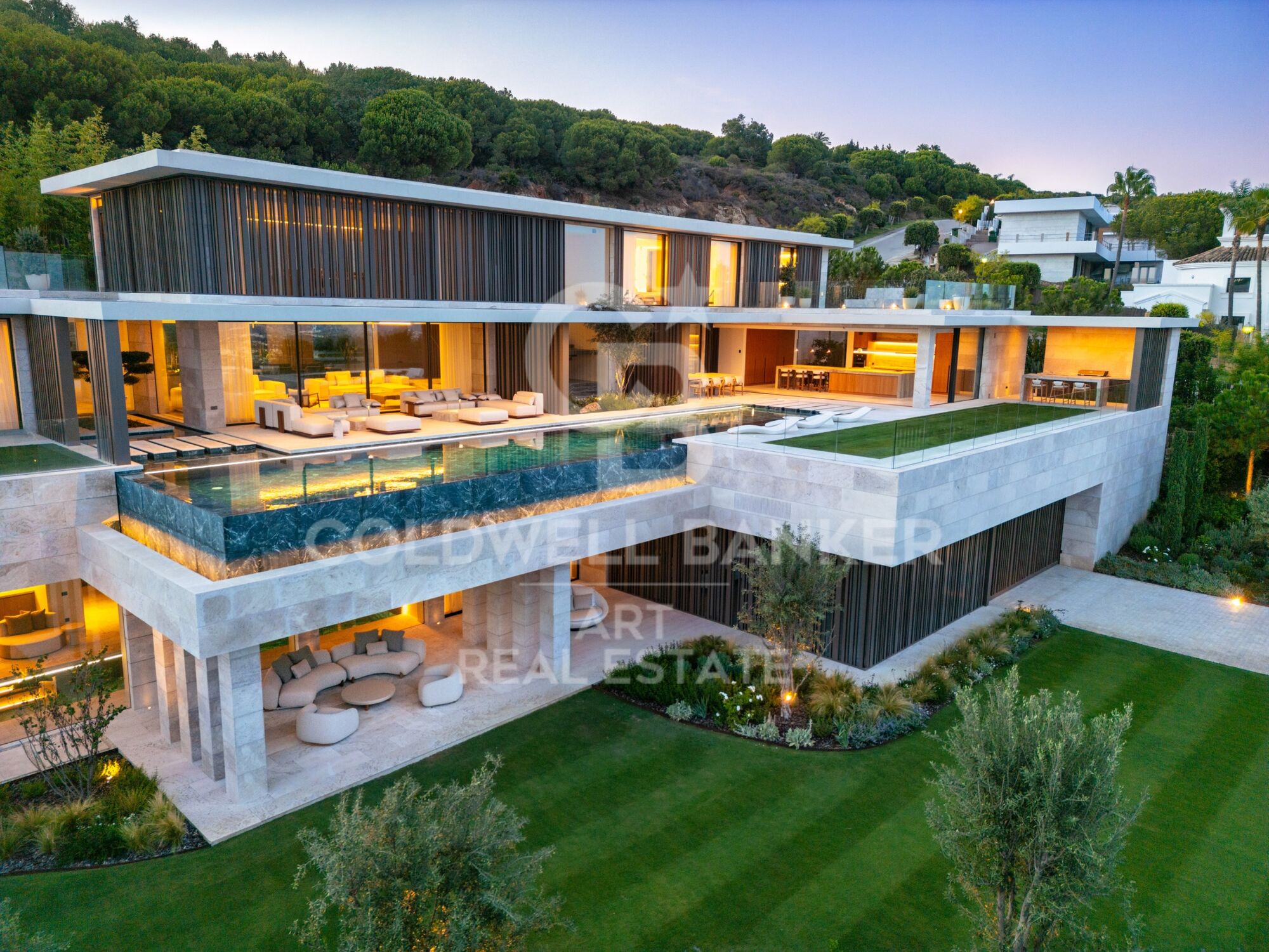 Contemporary Luxury Residence with Panoramic Views in La Reserva de Sotogrande