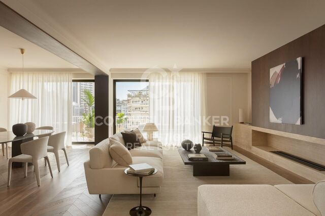 Exclusive Renovated Luxury Apartment with Terrace and Hammam Suite in Turó Park, Barcelona