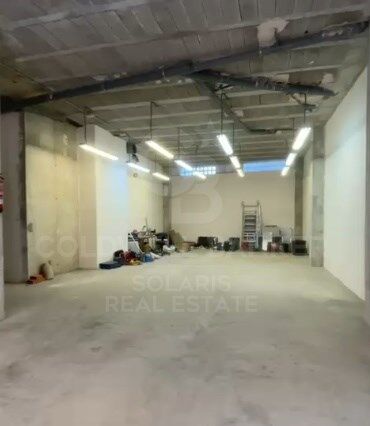 Amplio local de 200 m² útiles en el centro de Jávea