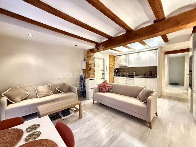 Renovierte Wohnung mit Charme und Rentabilität neben dem Torres de Quart