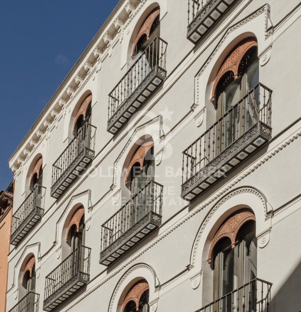 Piso de obra nueva en primera planta con 3 dormitorios en el barrio de Las Cortes
