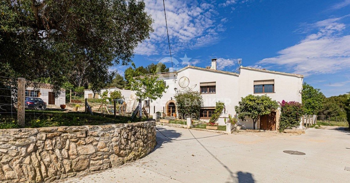 Finca histórica situada en Puigmoltó a escasos 5 minutos de Sitges