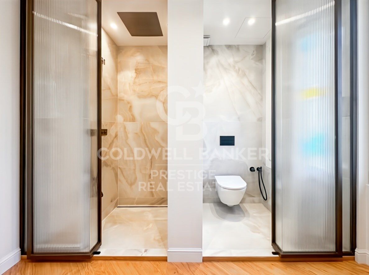 Enric Granados: Bright, Newly Renovated Apartment on a High Floor in a Beautiful Period Building